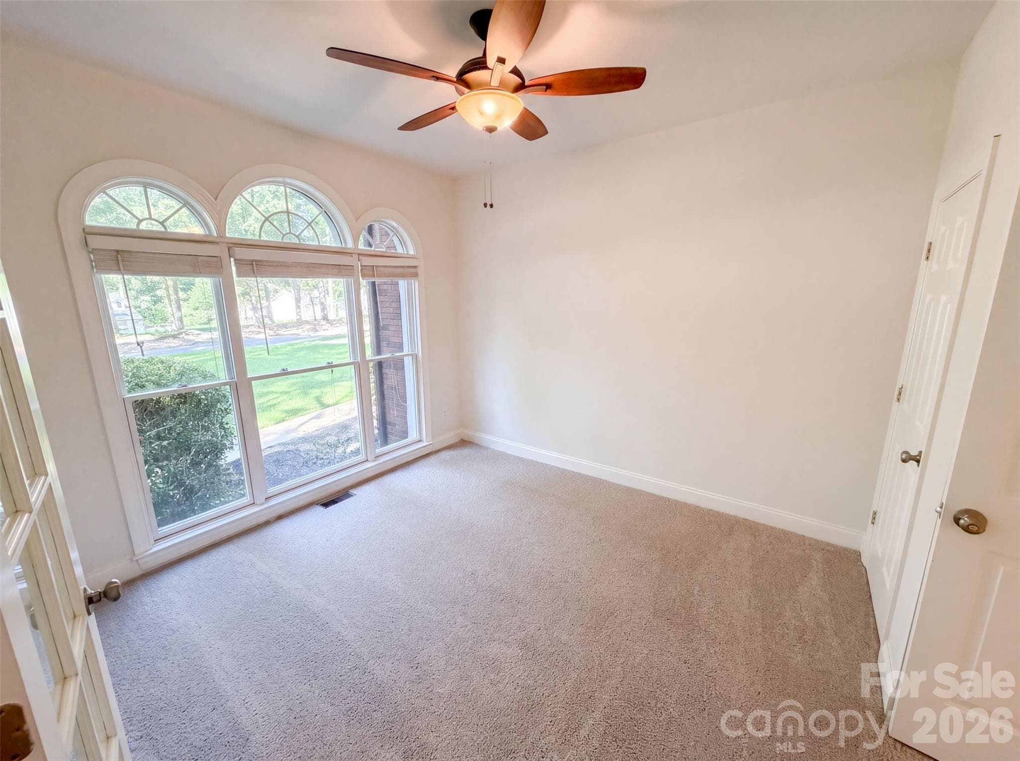 Single Family Residence at 10124 Windtree Lane, Charlotte, photo 16 of 31