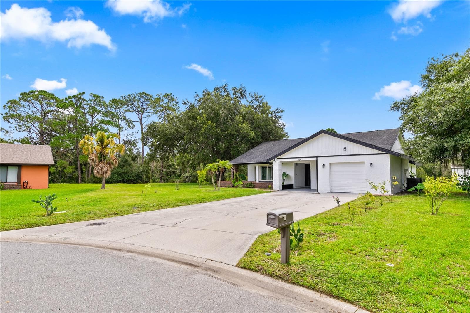Single Family Residence at 714 DIVOT LN, POINCIANA, photo 4 of 37