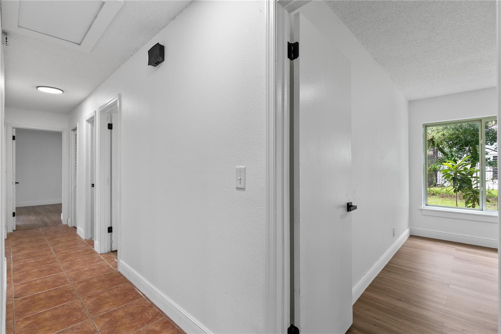 1st bedroom & hallway - 714 DIVOT LN, POINCIANA