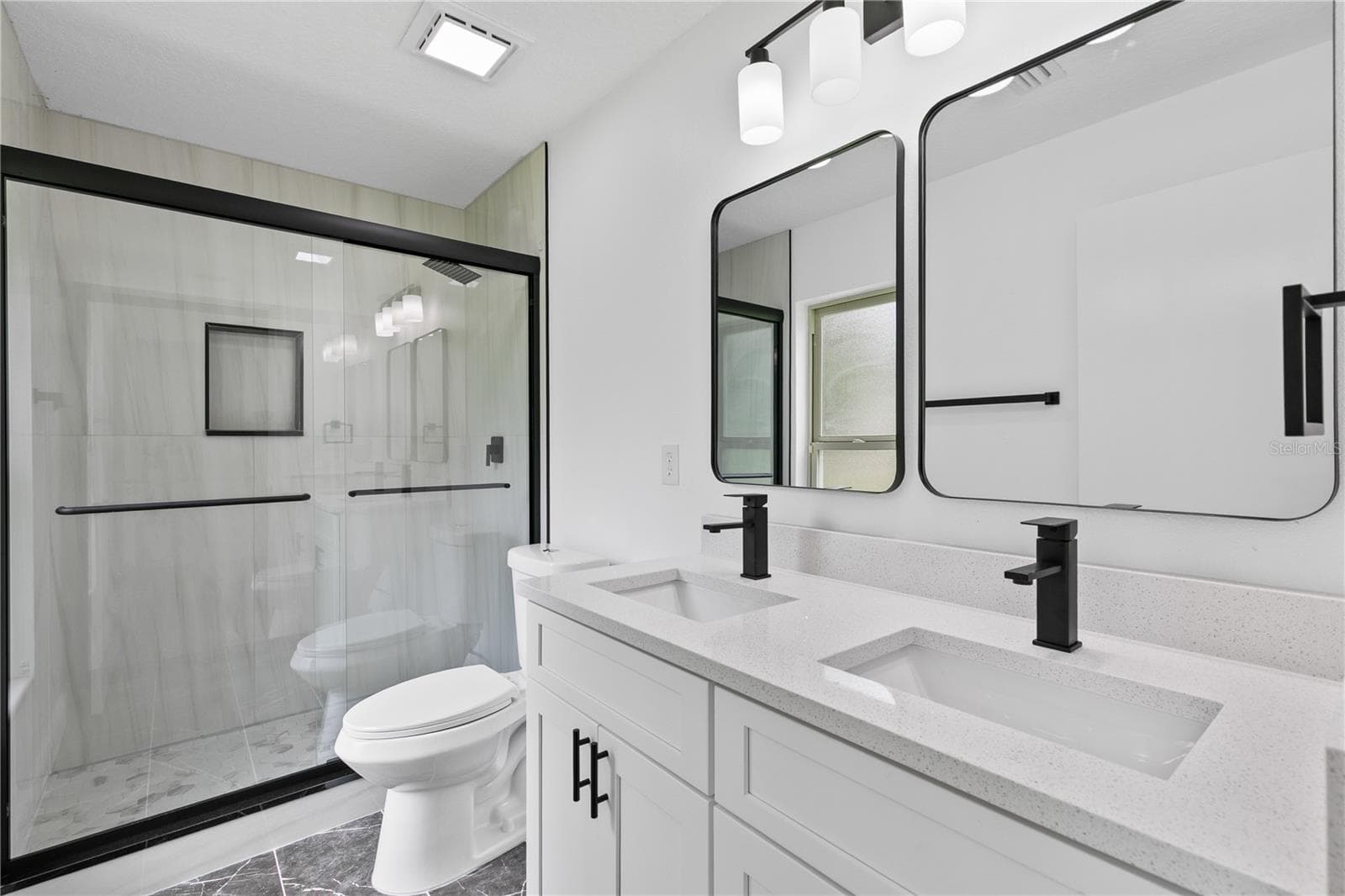 Master bathroom - 714 DIVOT LN, POINCIANA