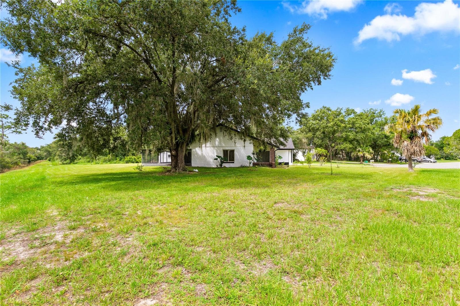 Side view - 714 DIVOT LN, POINCIANA