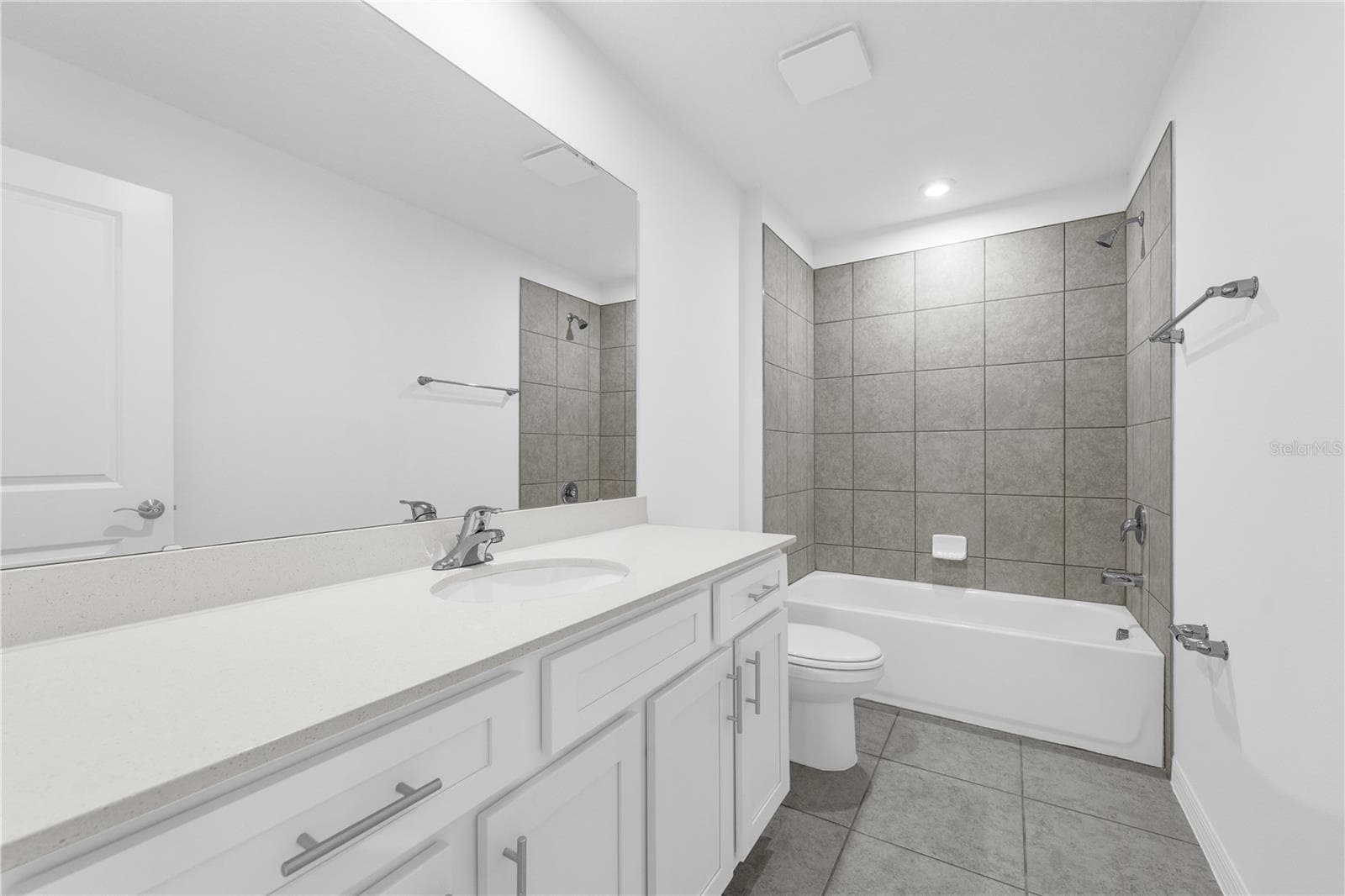 Single Family Residence at 757 CASTLEFORD AVE NE, PALM BAY, photo 25 of 33