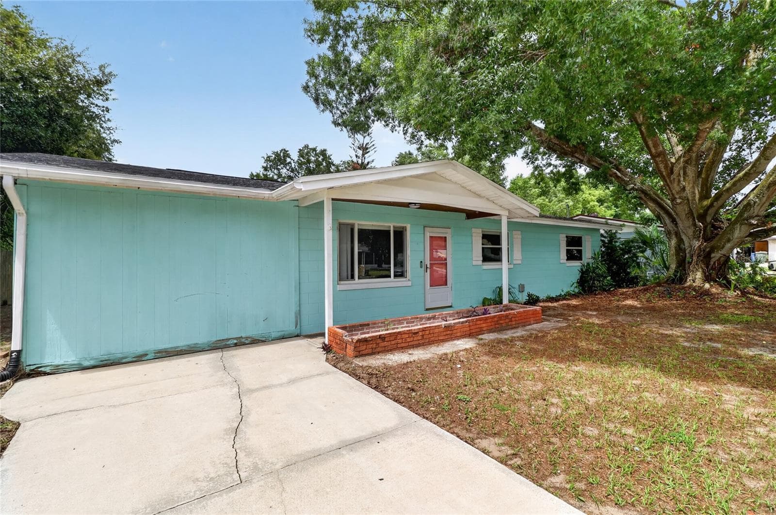 Single Family Residence at 120 E HOFFMAN ST, LAKE ALFRED, photo 3 of 62