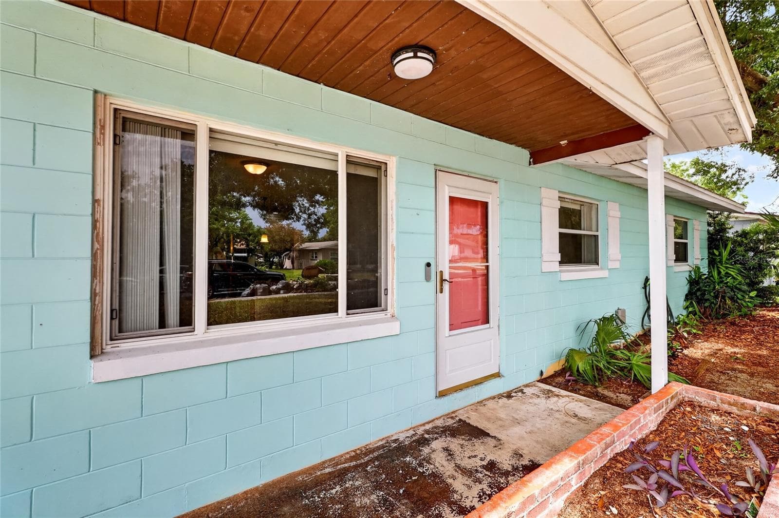 Single Family Residence at 120 E HOFFMAN ST, LAKE ALFRED, photo 5 of 62