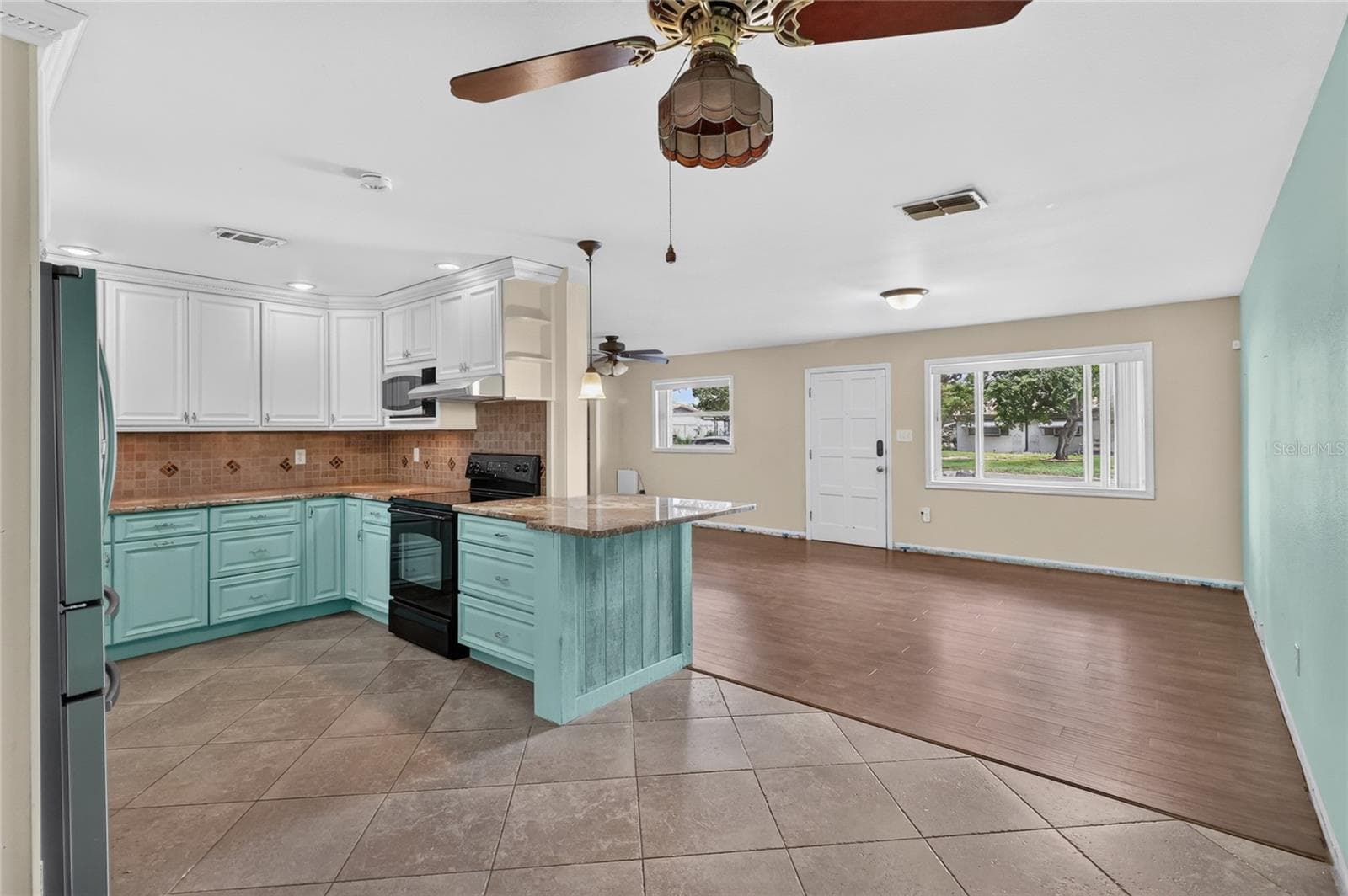 Single Family Residence at 120 E HOFFMAN ST, LAKE ALFRED, photo 14 of 62
