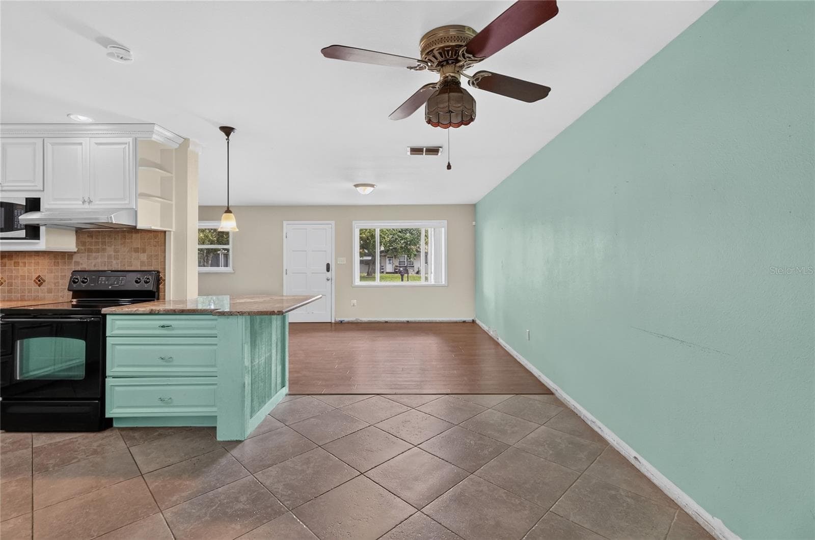 Single Family Residence at 120 E HOFFMAN ST, LAKE ALFRED, photo 15 of 62