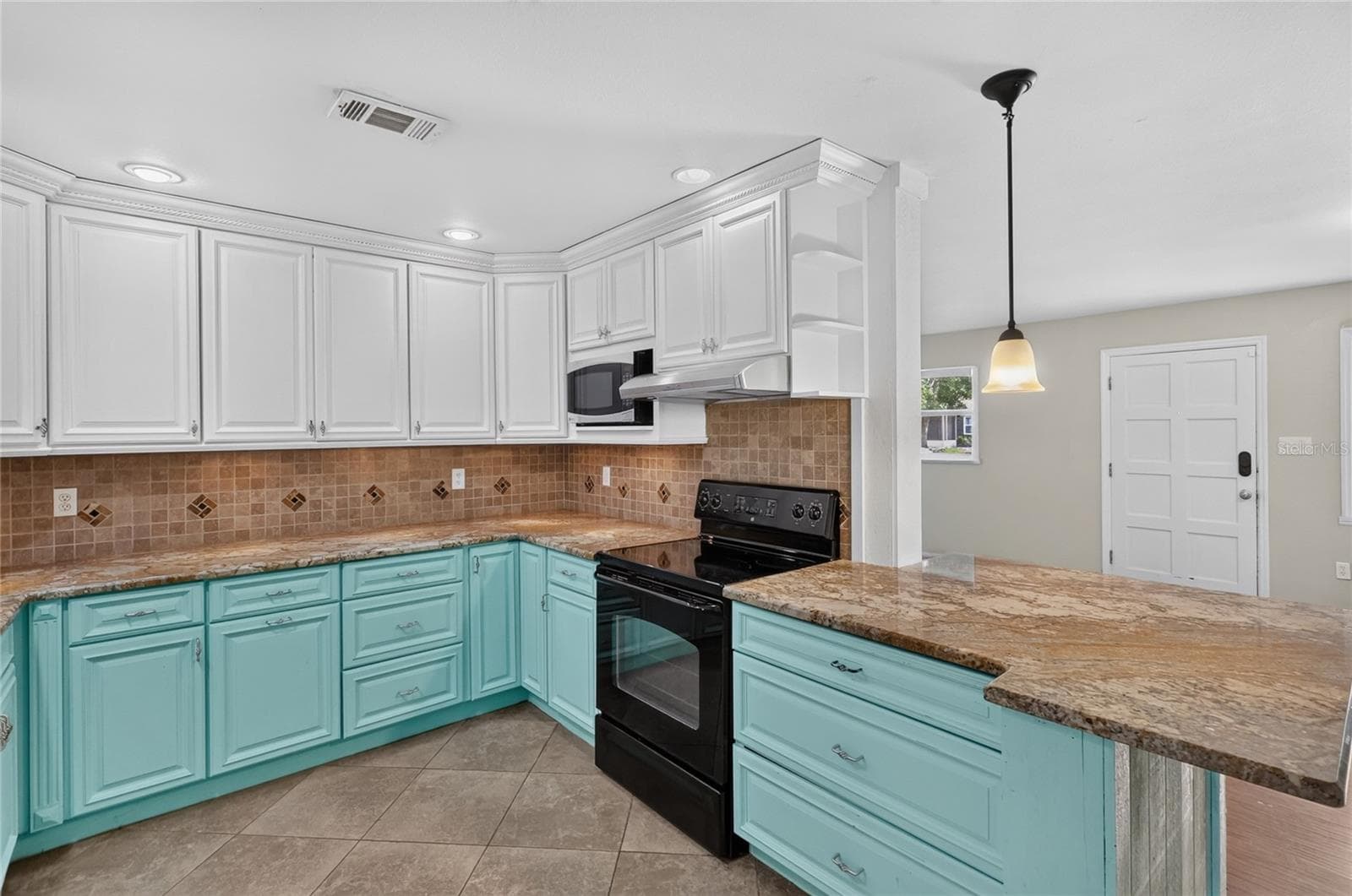 Single Family Residence at 120 E HOFFMAN ST, LAKE ALFRED, photo 17 of 62