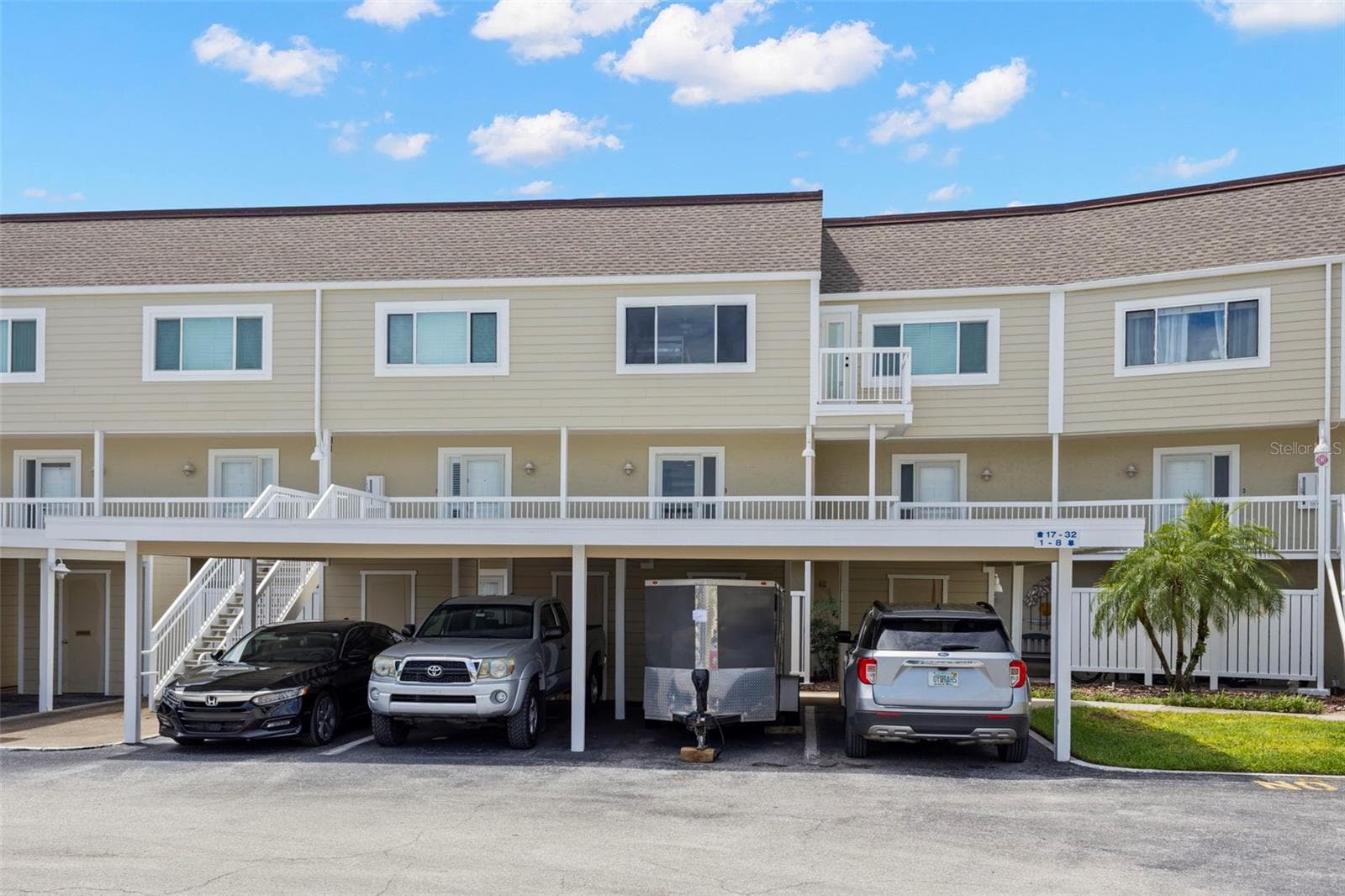 433 S PAULA DR #28