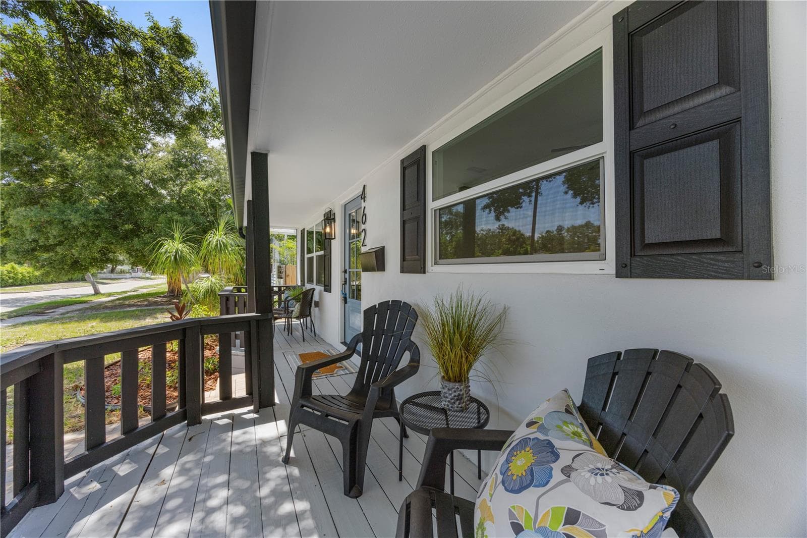 Front Porch - 4621 4TH AVE N, ST PETERSBURG