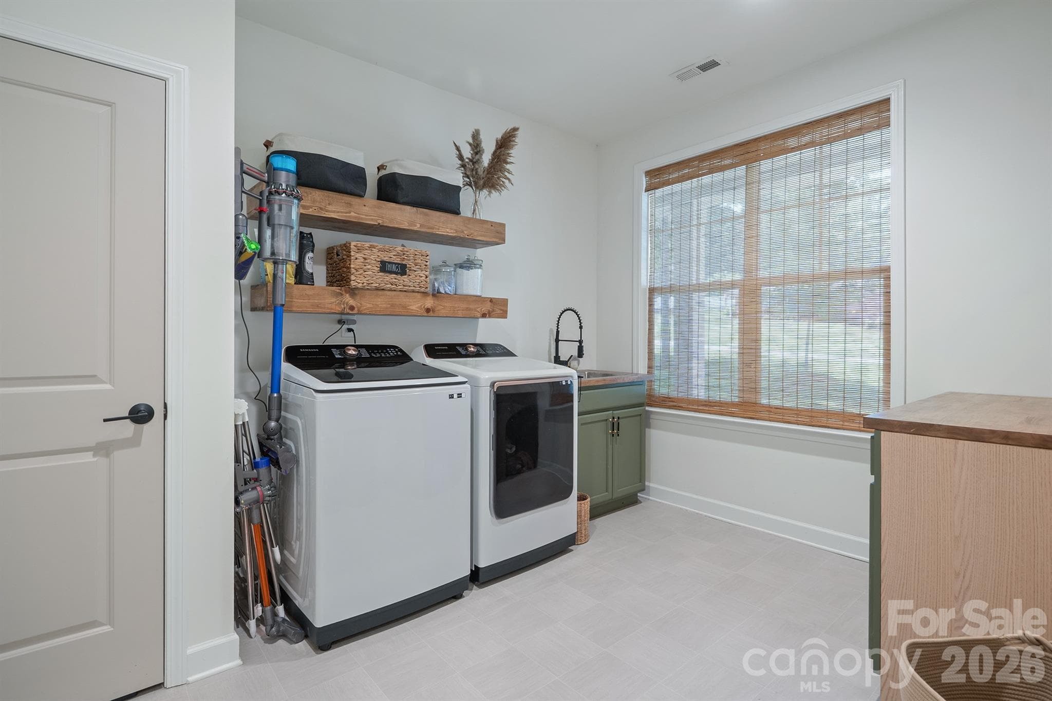 Single Family Residence at 2976 Walter Drive NW, Concord, photo 14 of 23