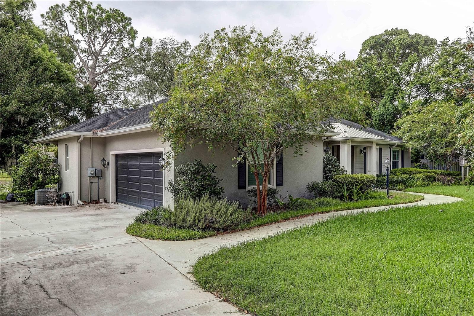 Single Family Residence at 1508 ECKLES DR, TAMPA, photo 8 of 64