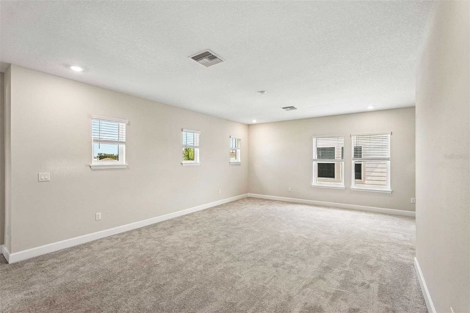 7028 Foxboro Way ~ Ready Now - 7028 FOXBORO WAY, NOKOMIS