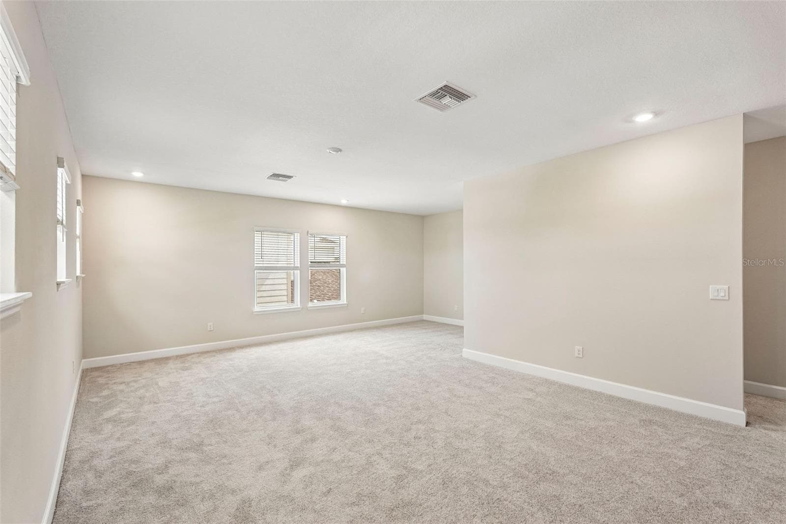 7028 Foxboro Way ~ Ready Now - 7028 FOXBORO WAY, NOKOMIS