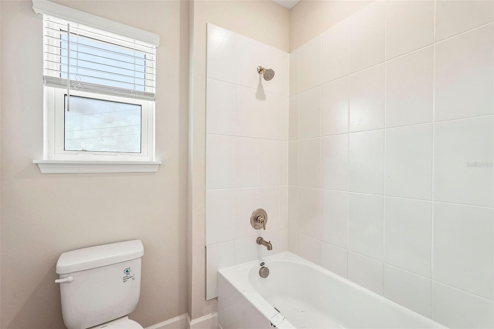 7028 Foxboro Way ~ Ready Now - 7028 FOXBORO WAY, NOKOMIS