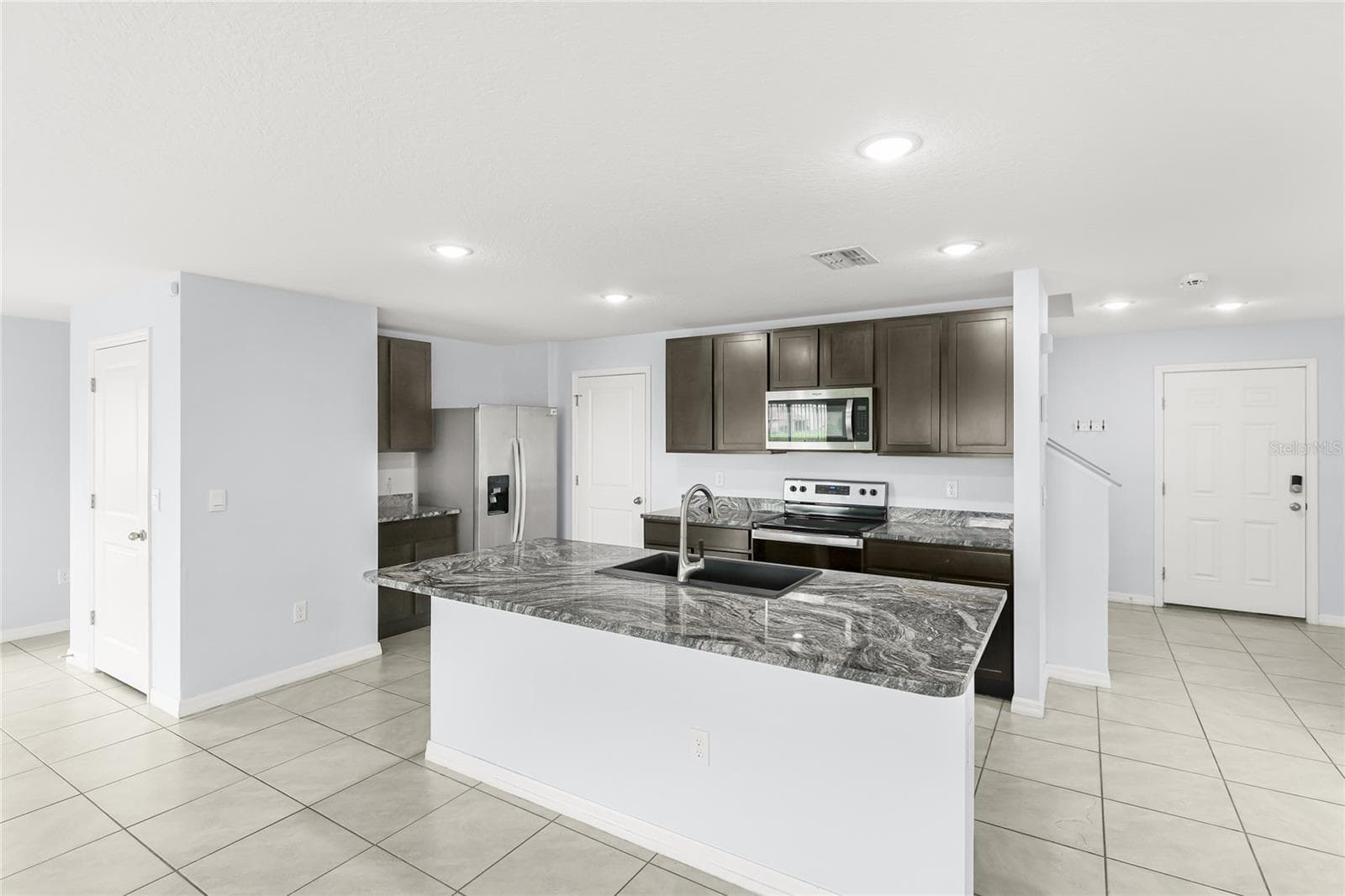Single Family Residence at 10116 CHARLOTTE DR, PARRISH, photo 15 of 49