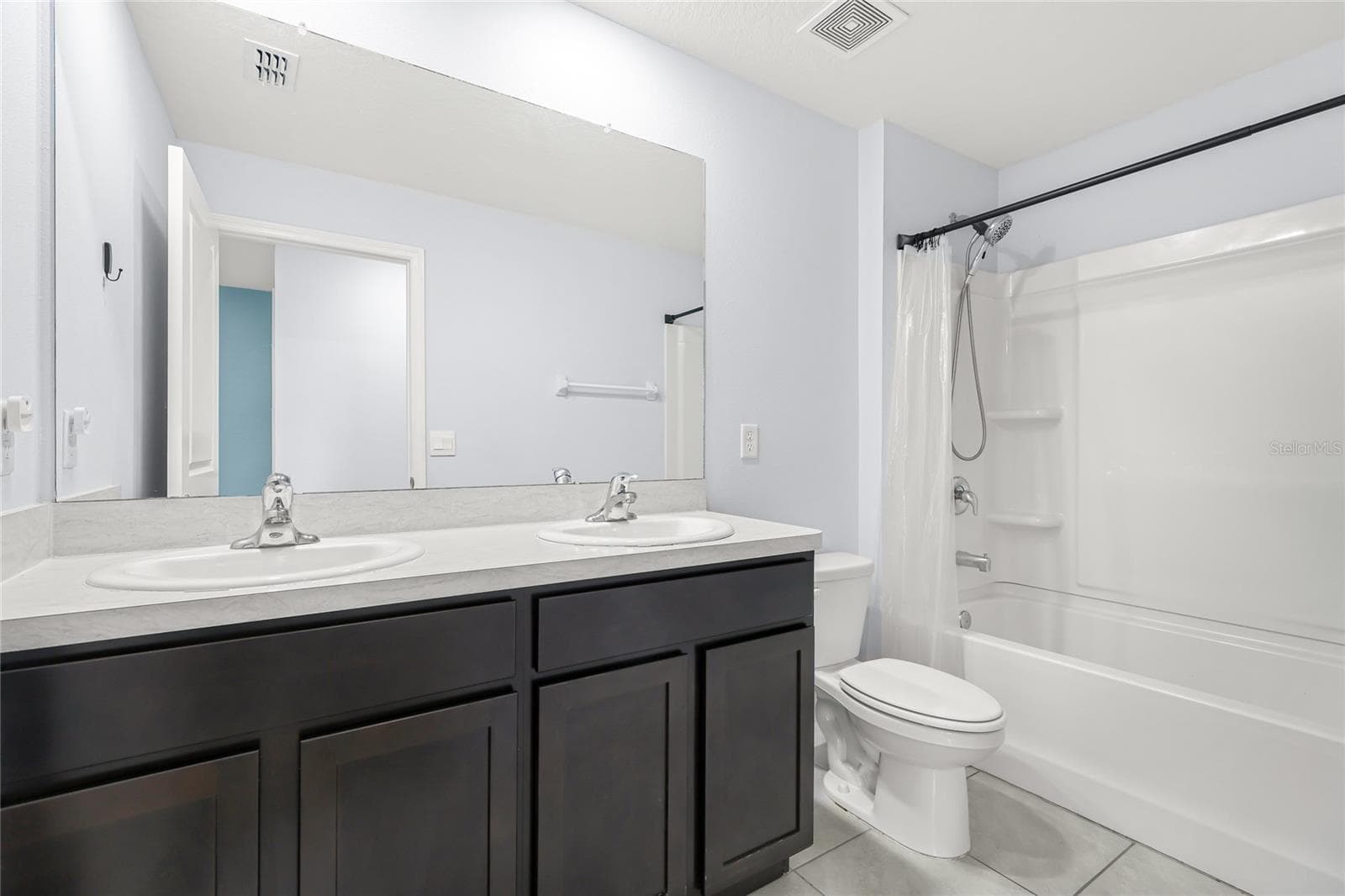 Bathroom 2 - 10116 CHARLOTTE DR, PARRISH