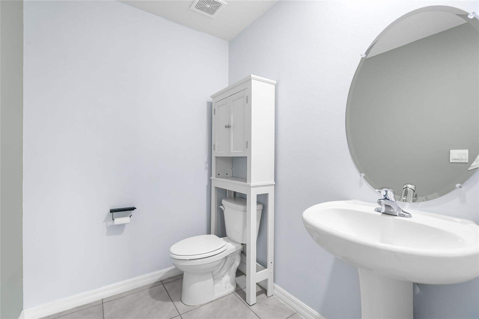 Downstairs half bath - 10116 CHARLOTTE DR, PARRISH