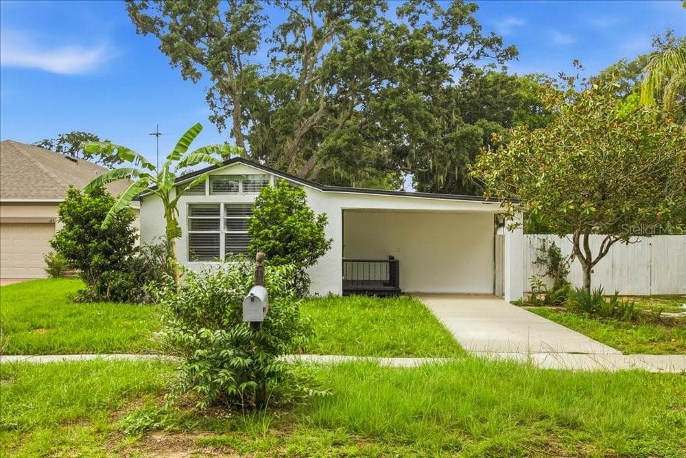 Single Family Residence at 171 STANLEY BELL DR, MOUNT DORA, photo 3 of 63