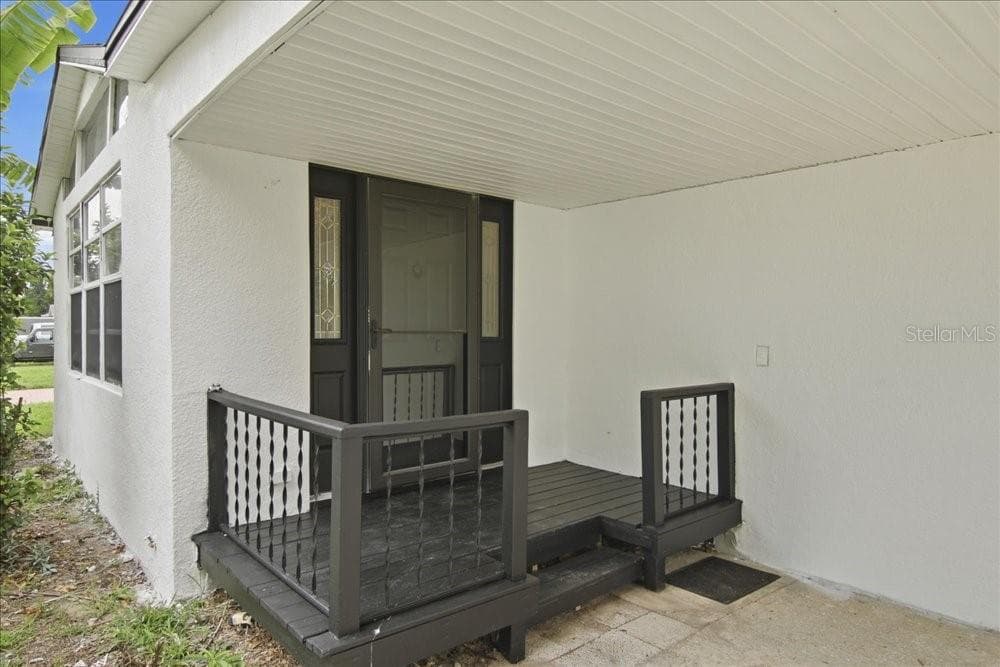 Single Family Residence at 171 STANLEY BELL DR, MOUNT DORA, photo 7 of 63