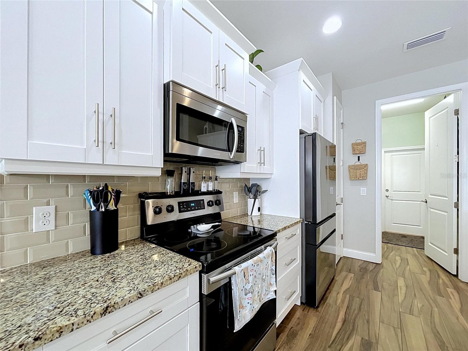 Single Family Residence at 6104 HIGHLANDS GRACE BLVD, LAKELAND, photo 42 of 93