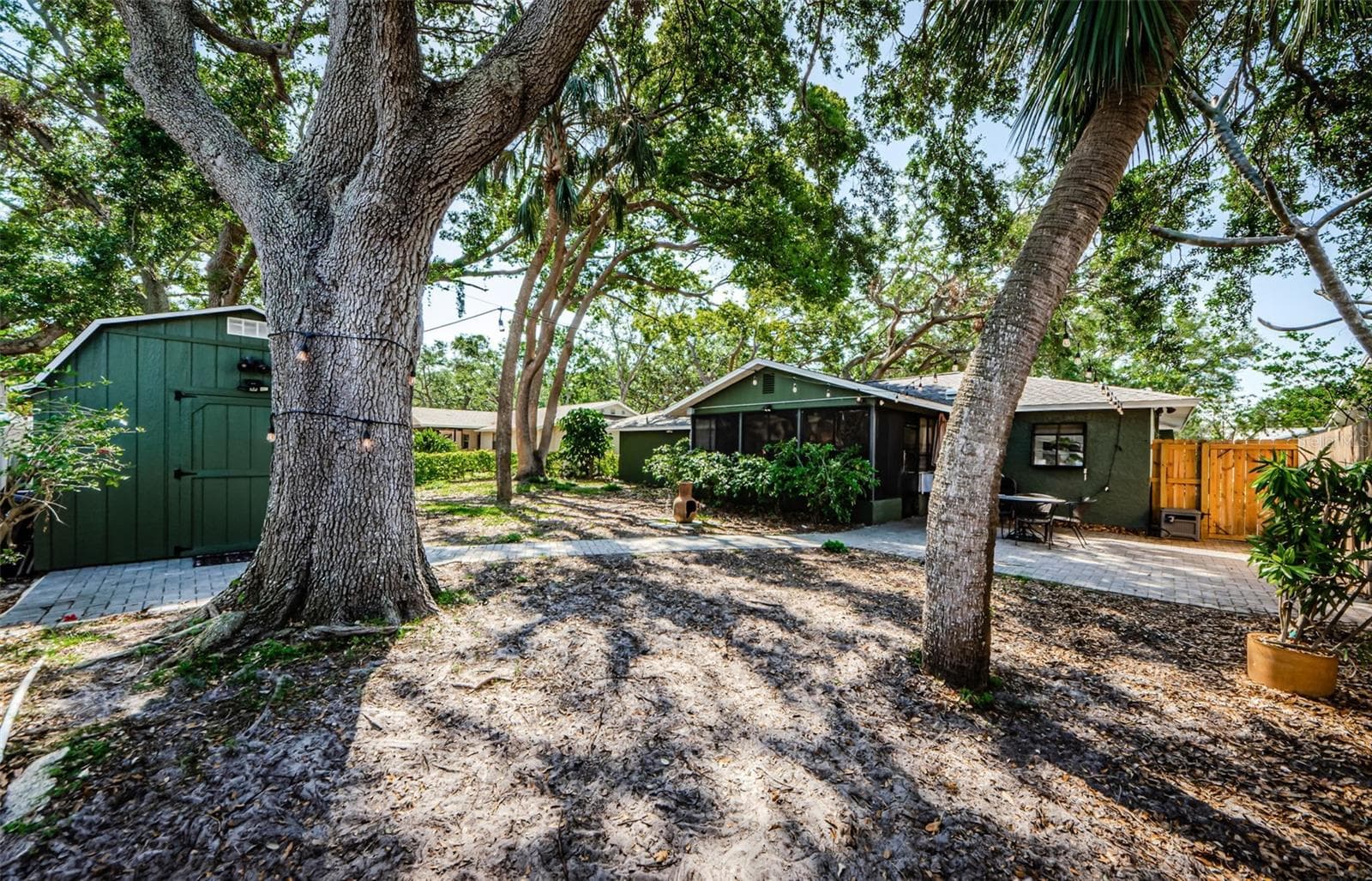 Single Family Residence at 7241 56TH AVE N, ST PETERSBURG, photo 31 of 32