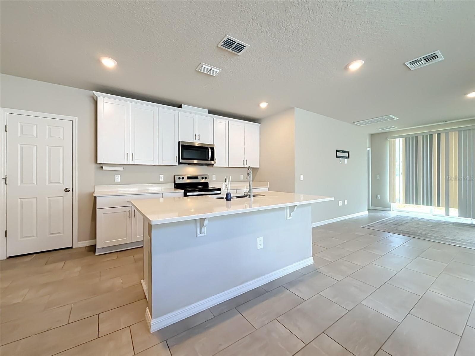 Single Family Residence at 1836 CARNOSTIE RD, WINTER HAVEN, photo 9 of 59