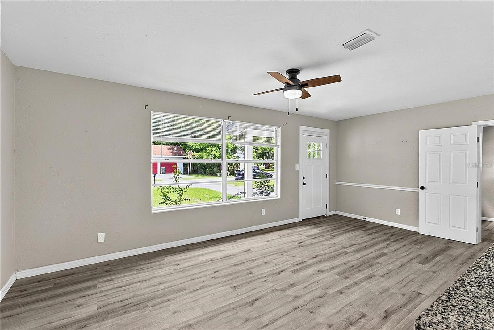 Single Family Residence at 610 ROMA ST, DAYTONA BEACH, photo 11 of 47