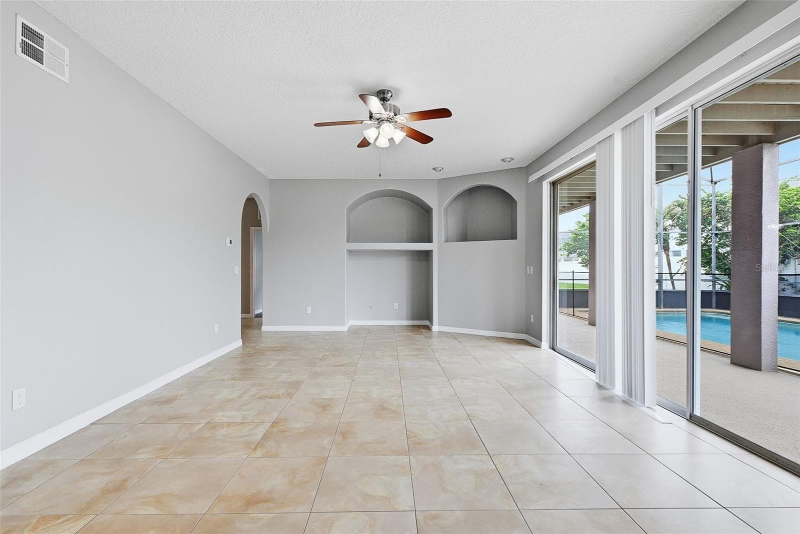 Single Family Residence at 4317 HICKORY STONE CIR, ORLANDO, photo 12 of 47