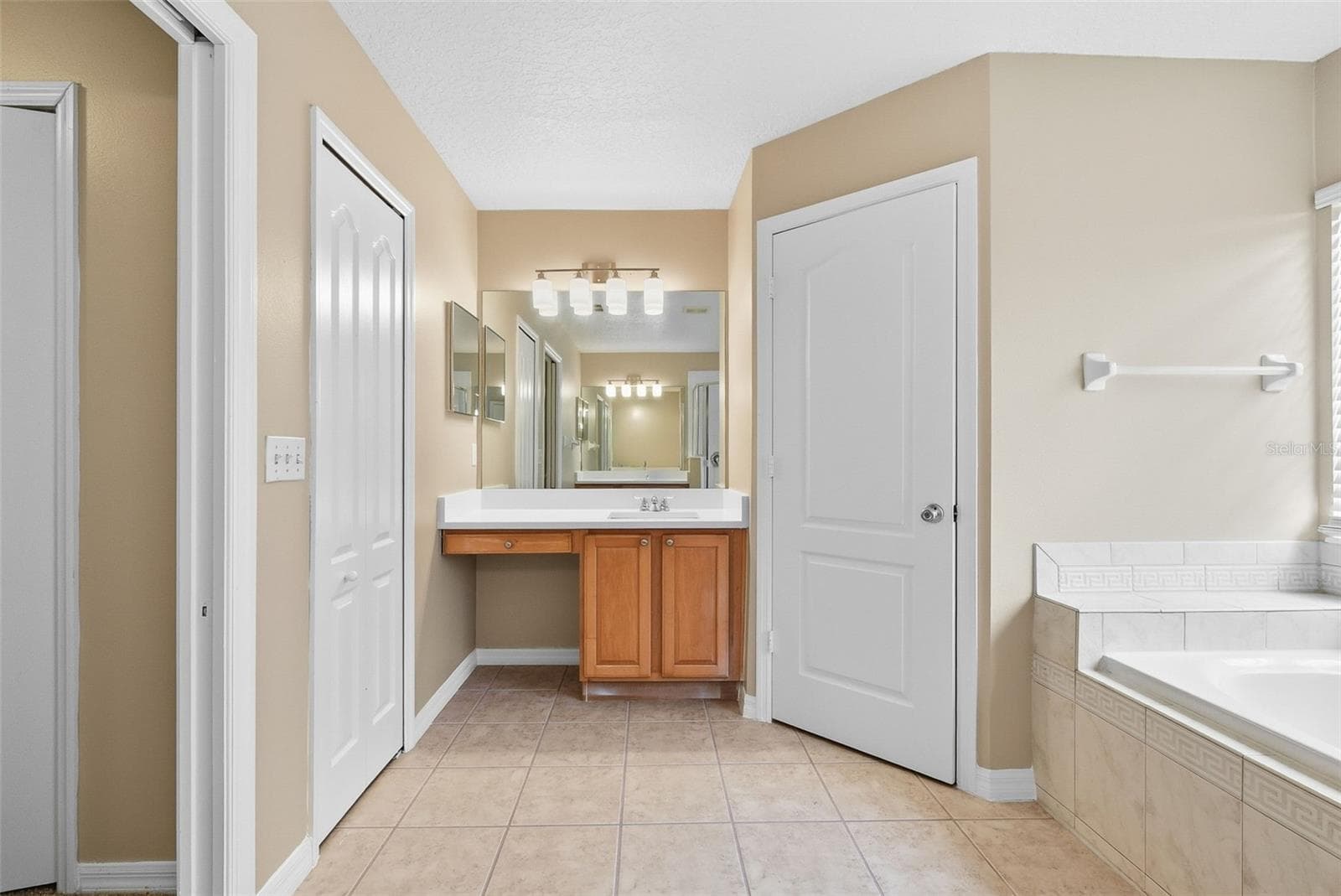 Single Family Residence at 4317 HICKORY STONE CIR, ORLANDO, photo 39 of 47