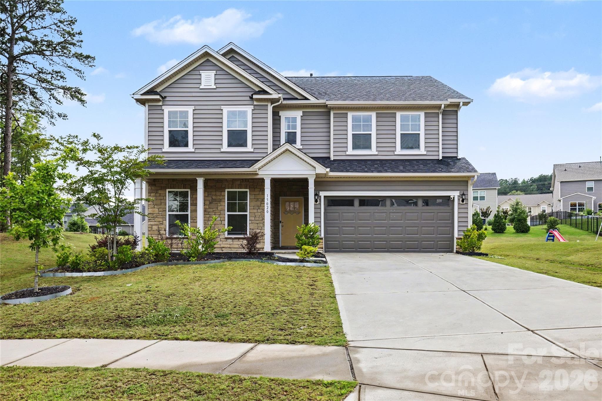 Single Family Residence at 15020 Sycamore Crossing Court, Charlotte, photo 6 of 35