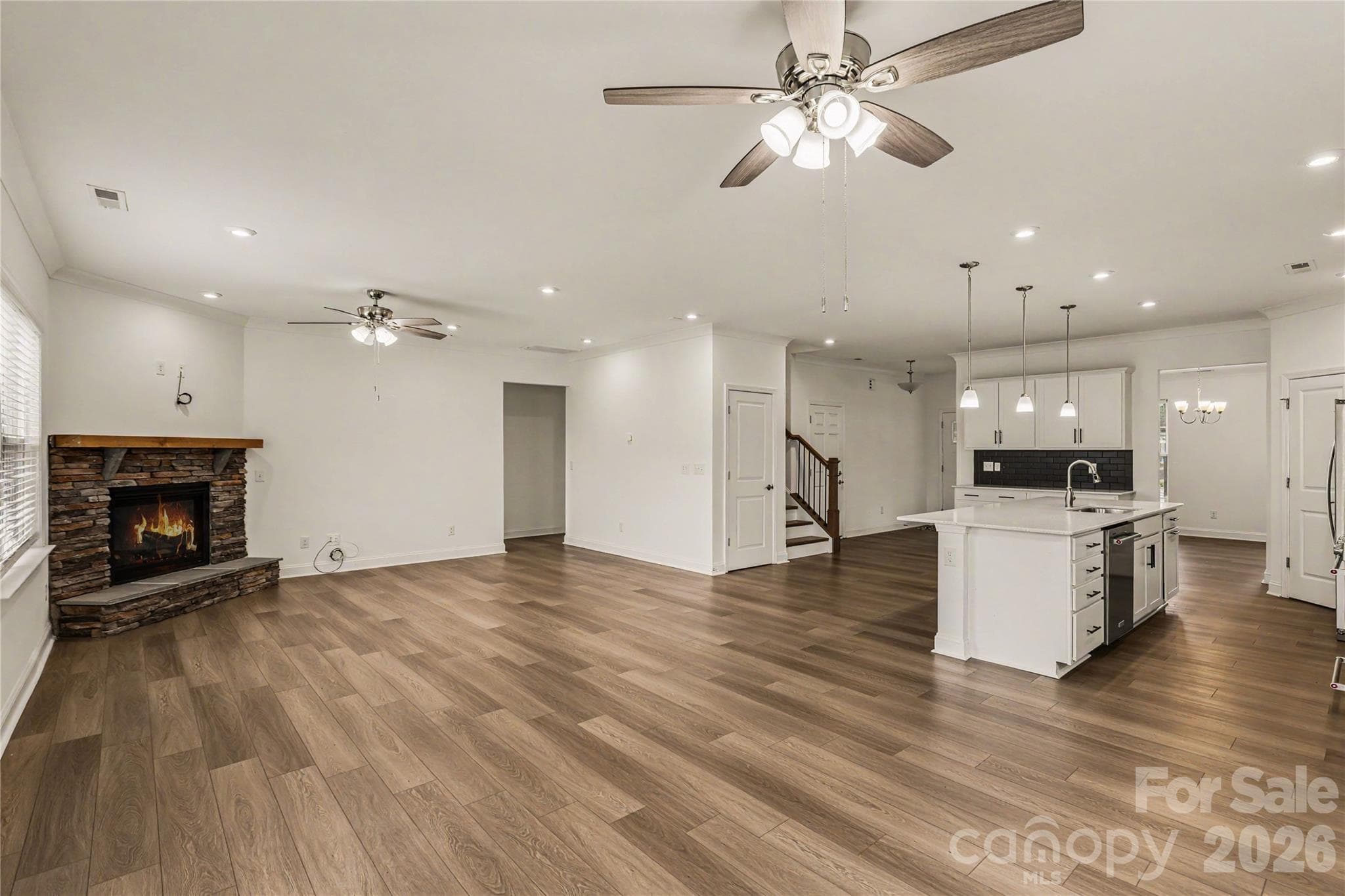 Single Family Residence at 15020 Sycamore Crossing Court, Charlotte, photo 14 of 35
