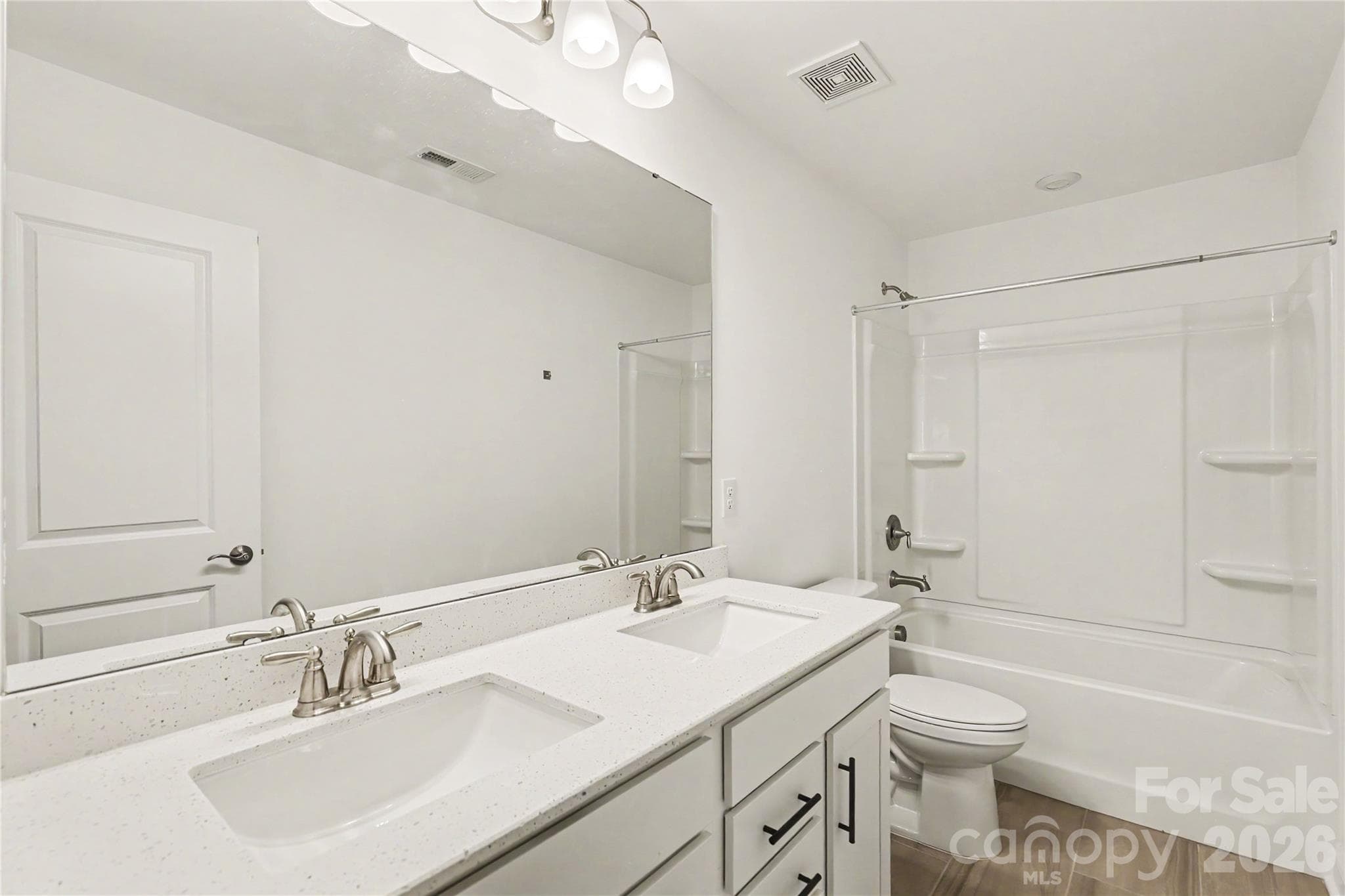Single Family Residence at 15020 Sycamore Crossing Court, Charlotte, photo 28 of 35