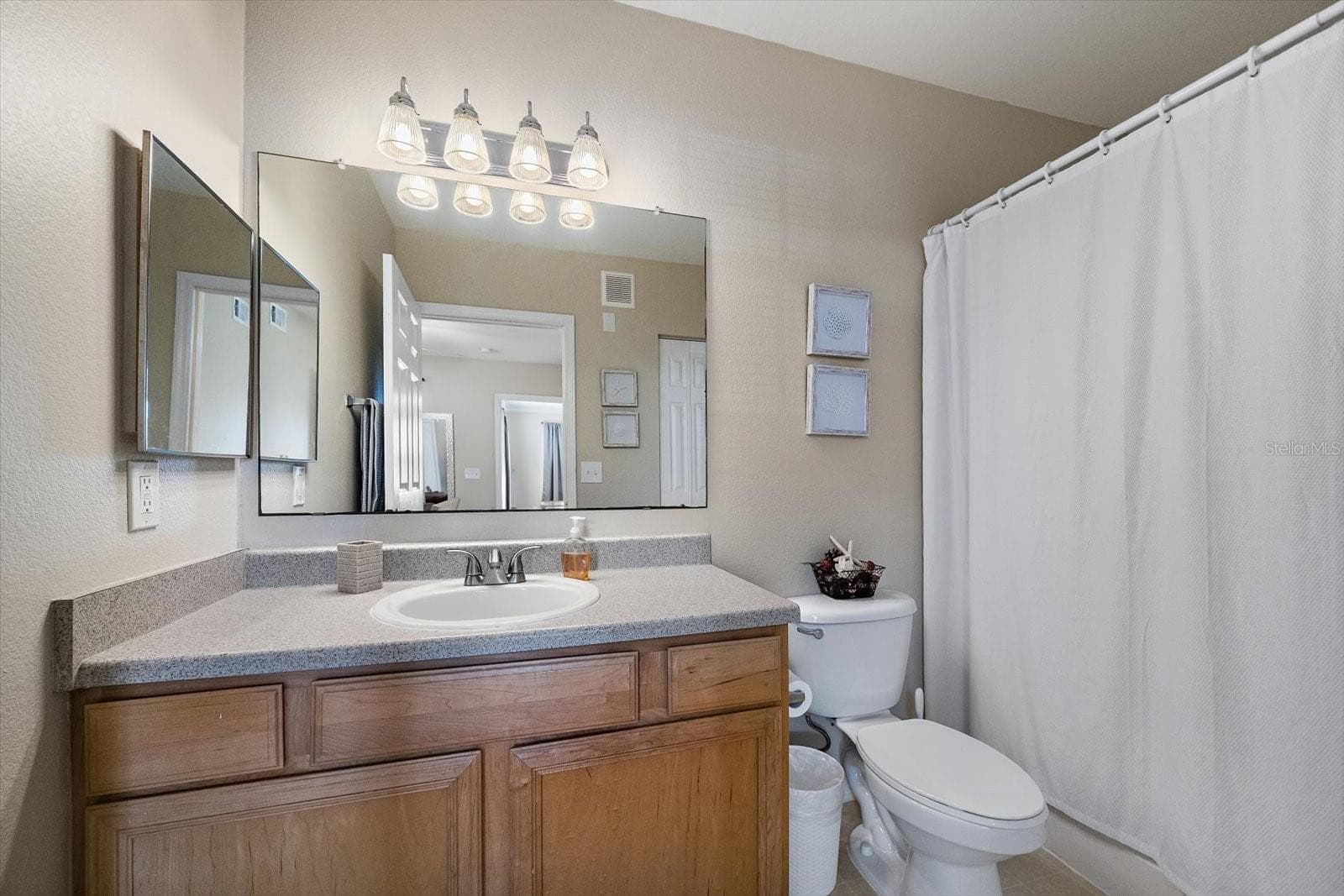 Condominium at 1010 VILLAGIO CIR #104, SARASOTA, photo 21 of 25