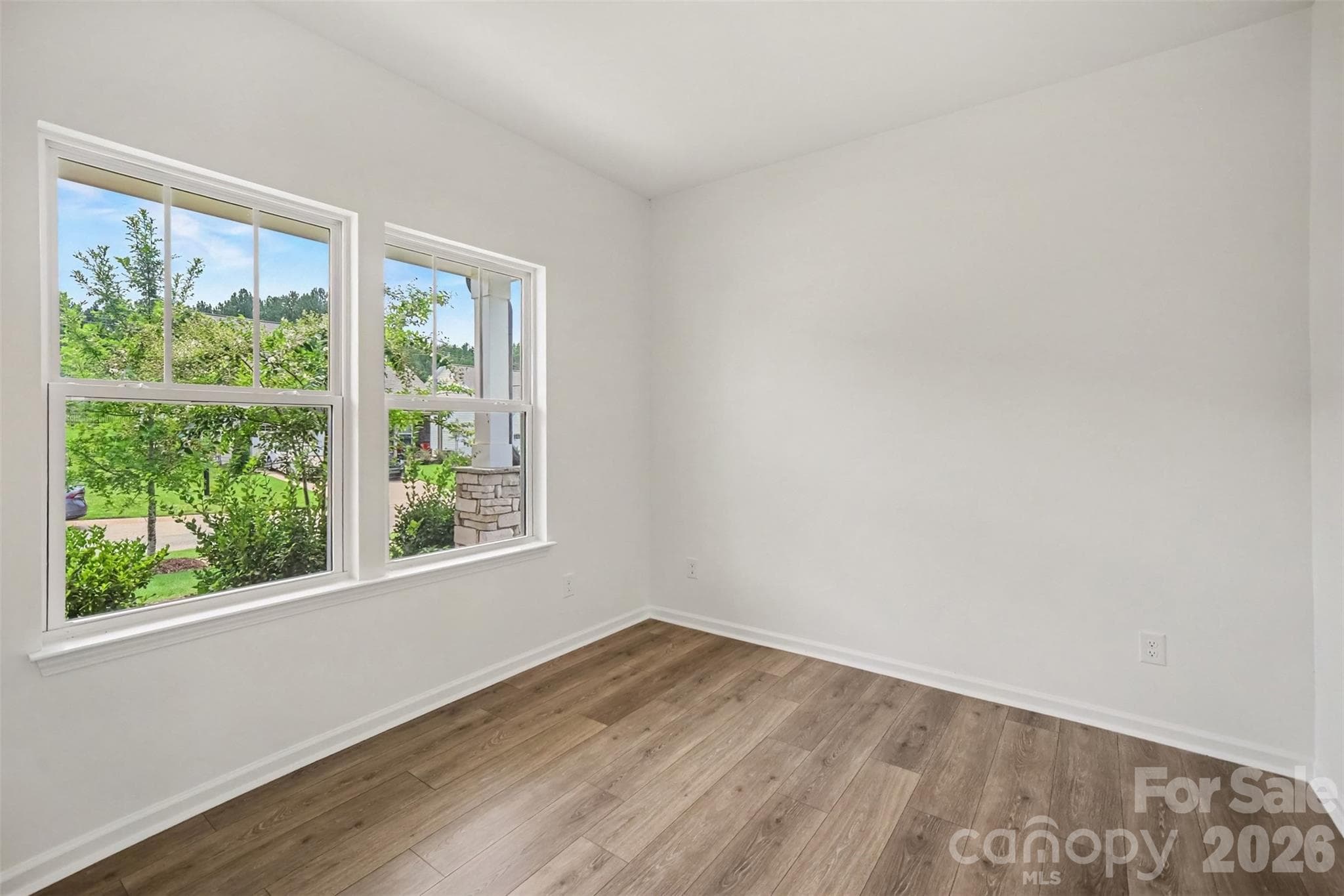 Office/Study - 44024 Donald Ross Court, Lancaster