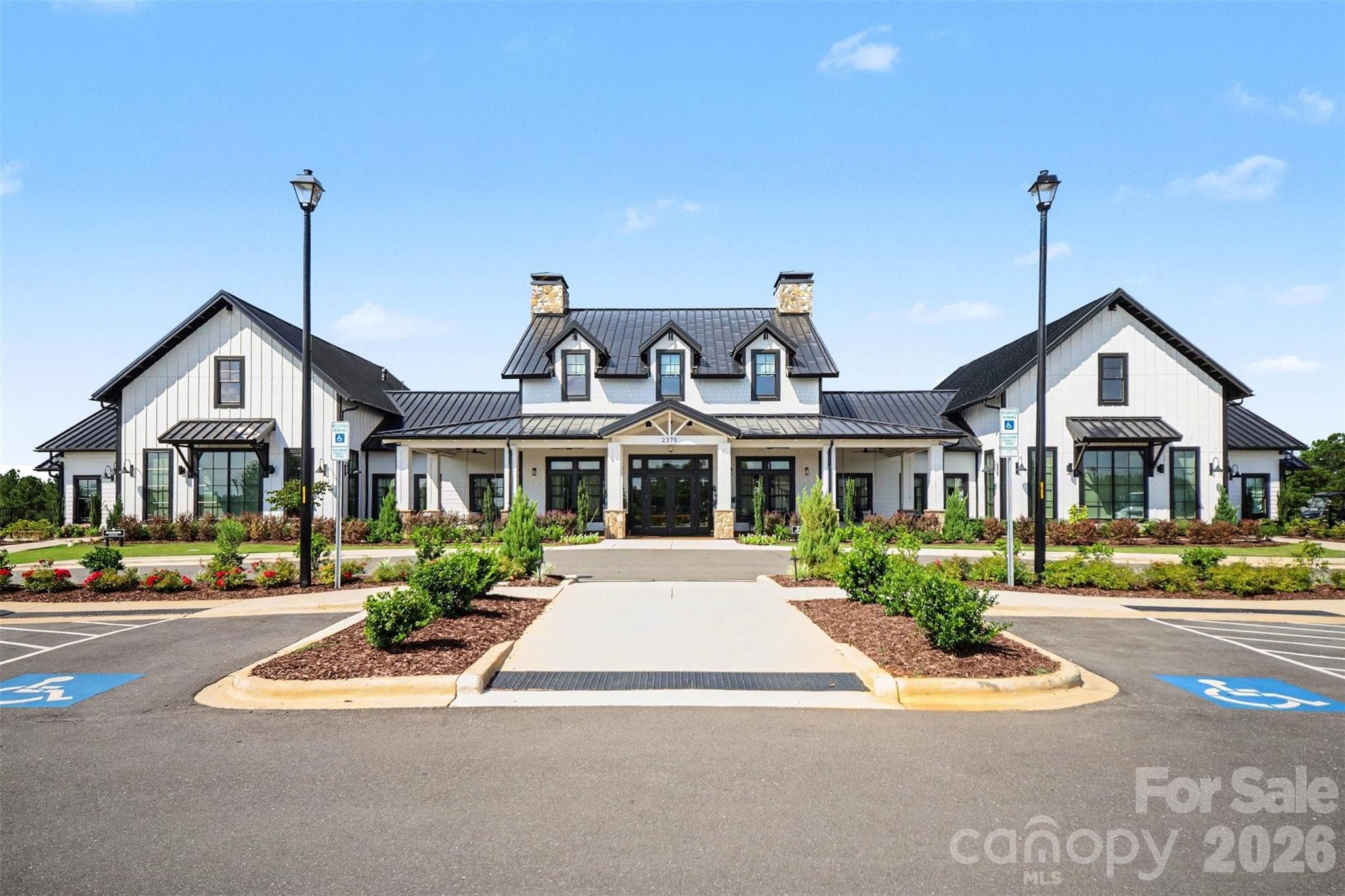 Edgewater Club House - 44024 Donald Ross Court, Lancaster