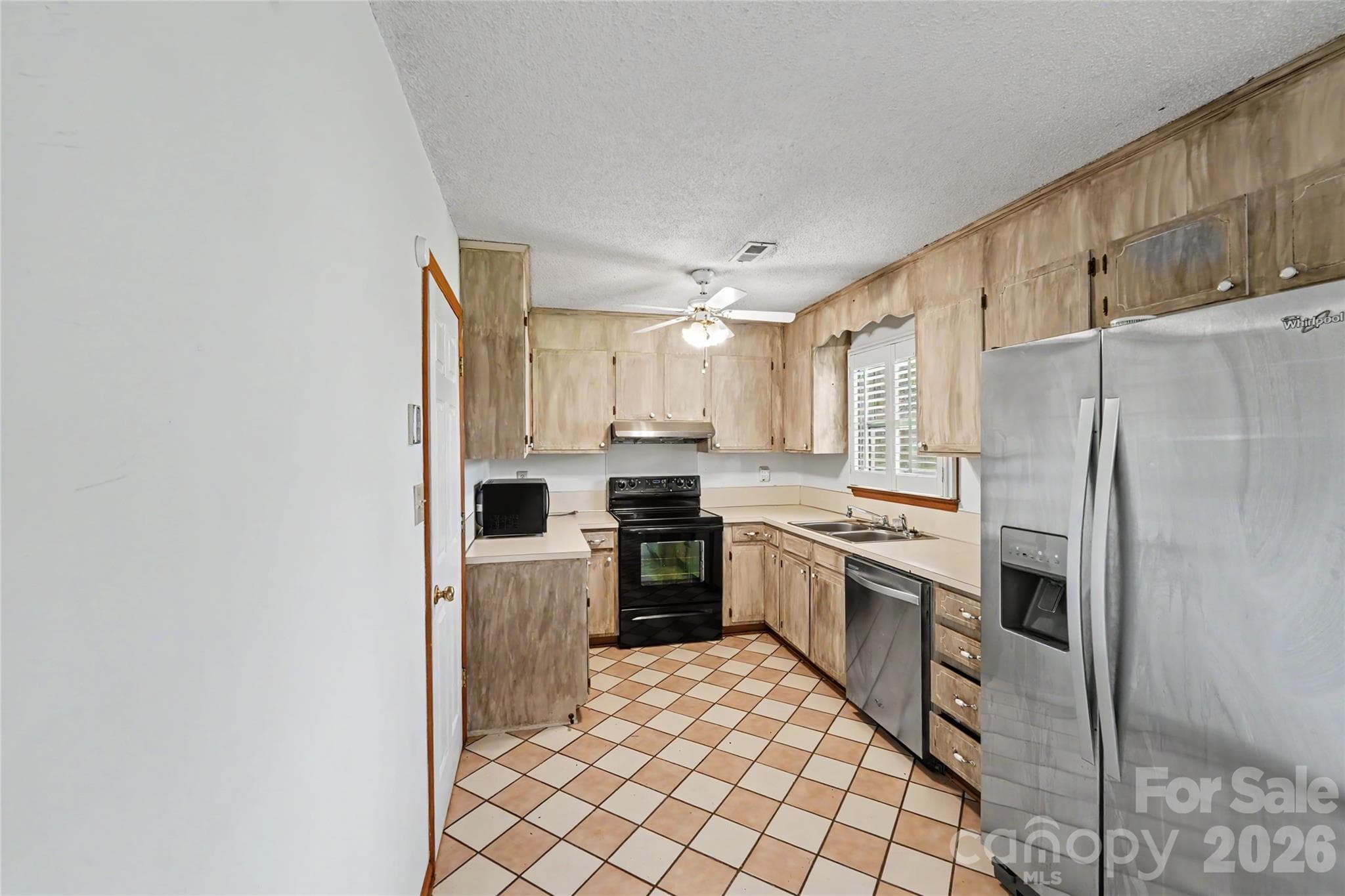 Single Family Residence at 406 Greyfield Drive, Kings Mountain, photo 14 of 26