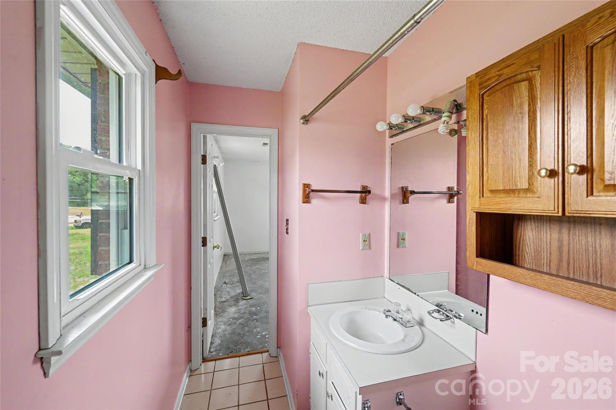 Single Family Residence at 406 Greyfield Drive, Kings Mountain, photo 19 of 26