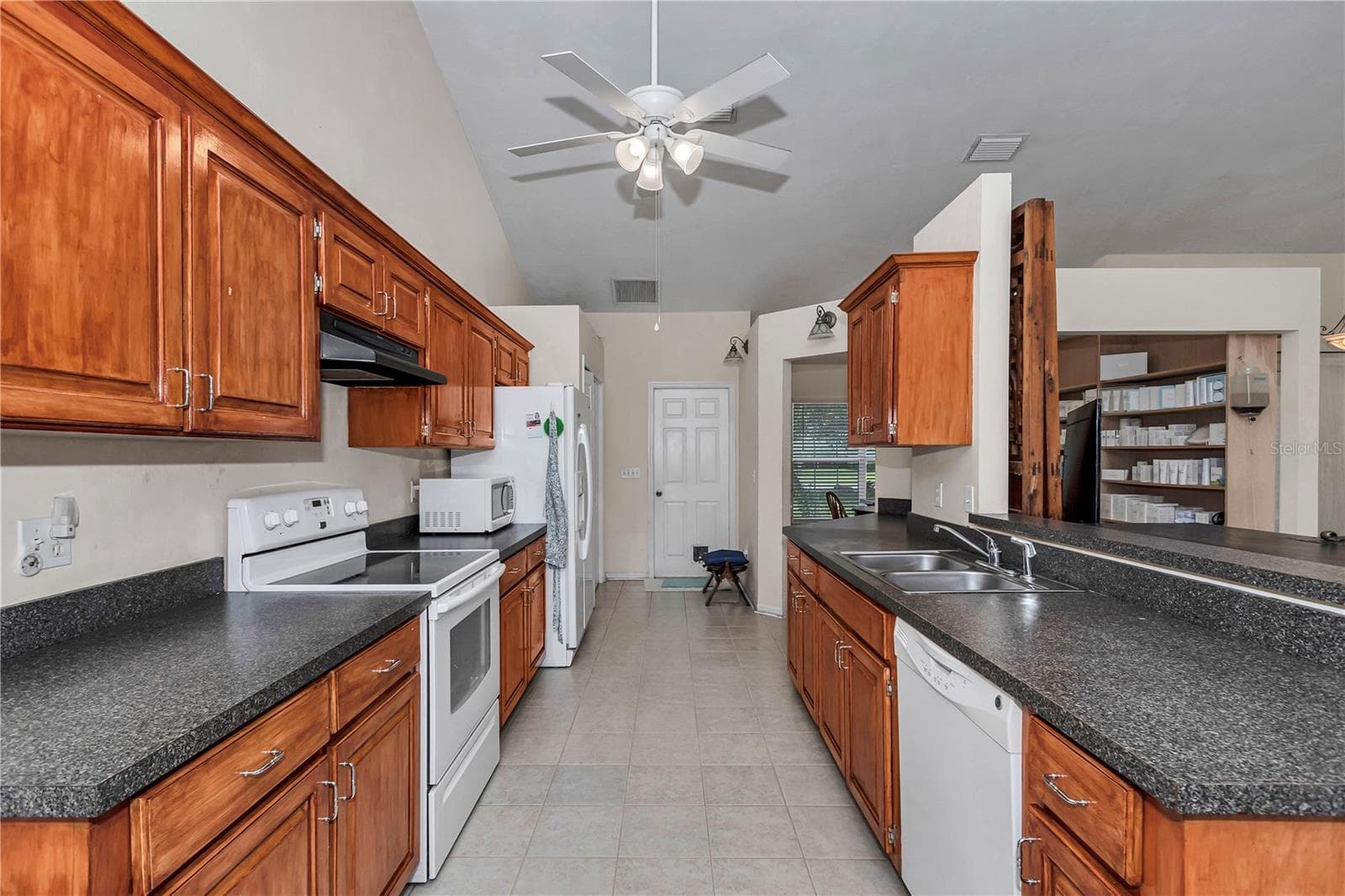 Single Family Residence at 19965 NW 257TH TER, HIGH SPRINGS, photo 18 of 37