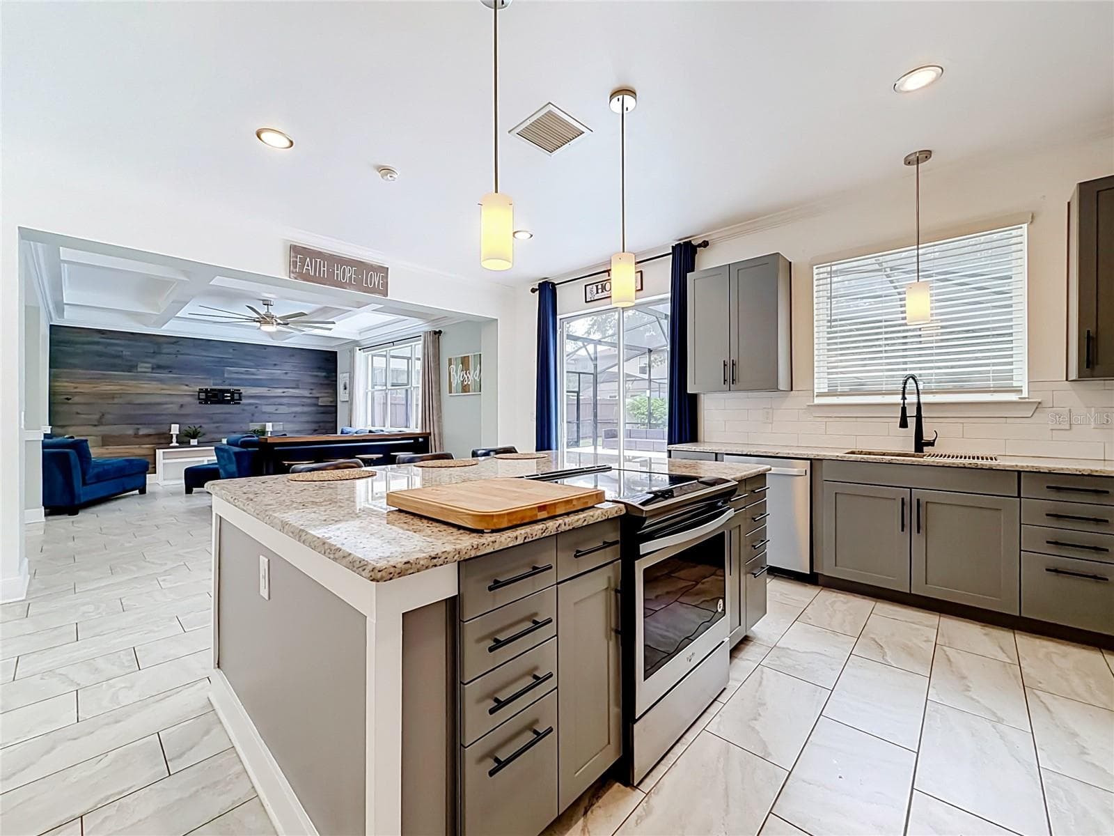 Single Family Residence at 1515 BLUE HORIZON DR, CLERMONT, photo 14 of 44