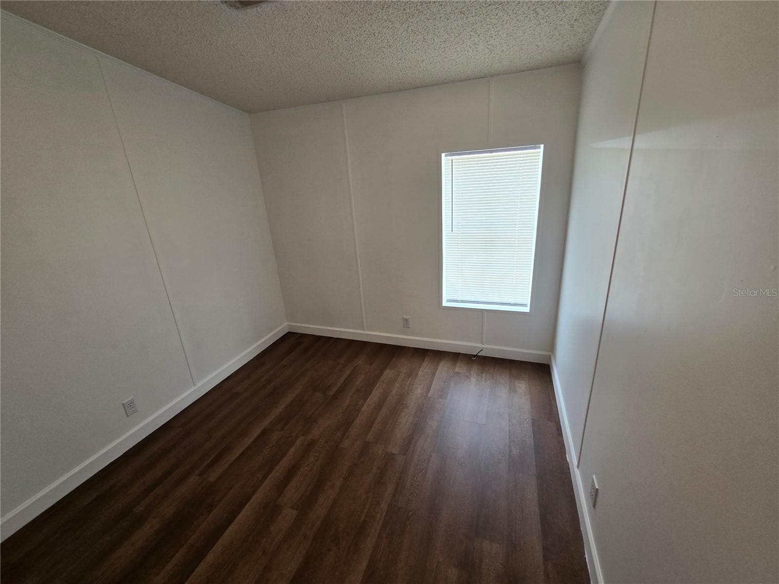Manufactured Home at 16127 NARROW ST, BROOKSVILLE, photo 17 of 19