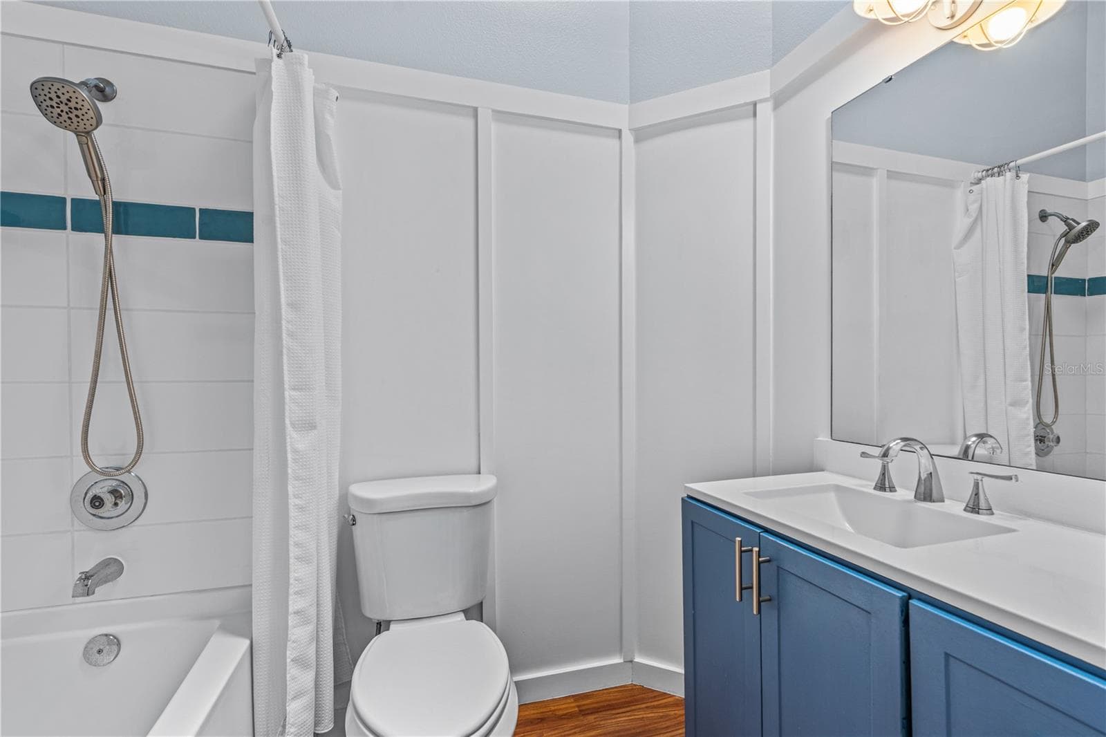 2nd / guest bathroom - 762 PINE SHORES CIR, NEW SMYRNA BEACH