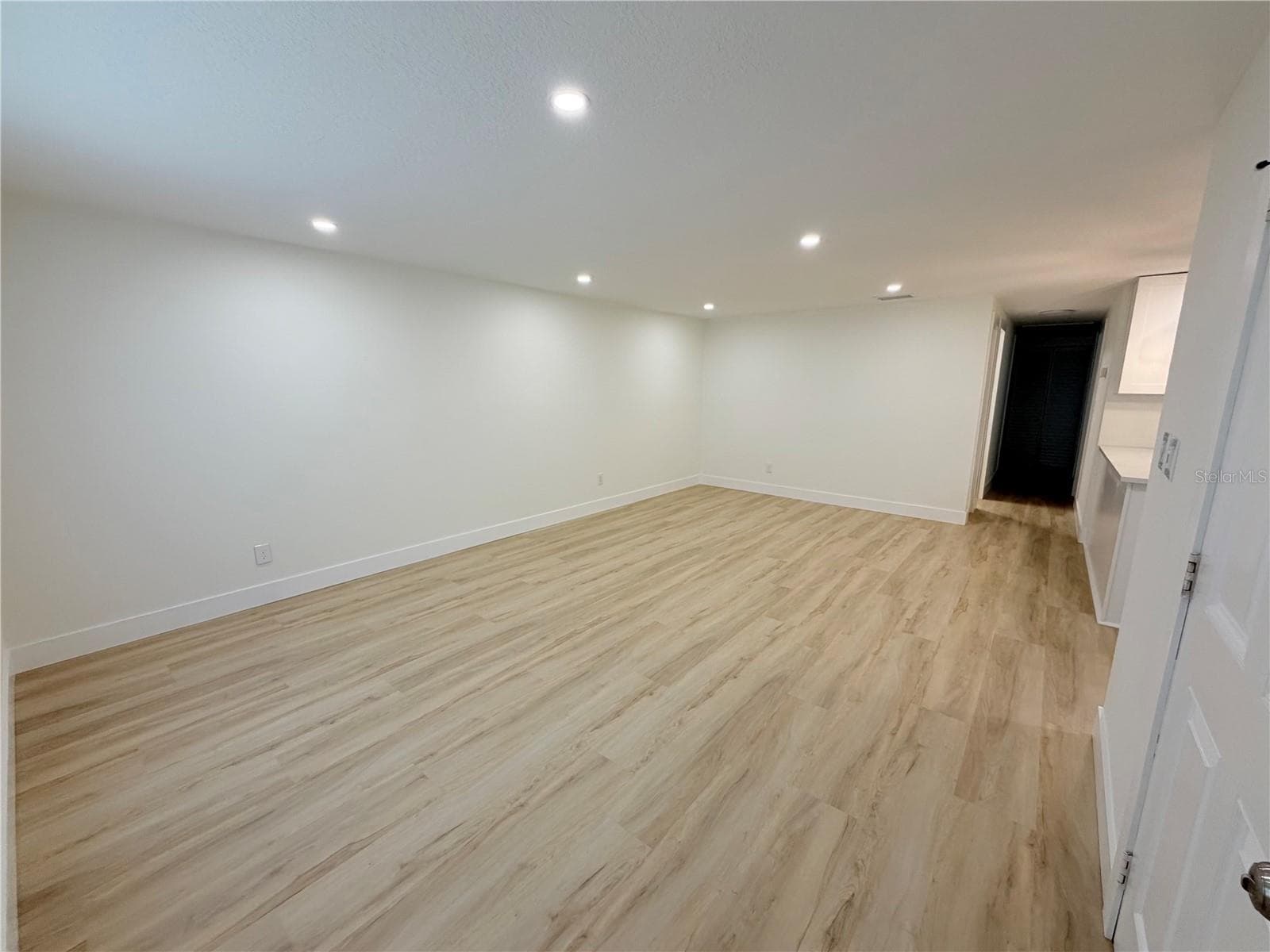 Single Family Residence at 4533 W FERN ST, TAMPA, photo 6 of 31