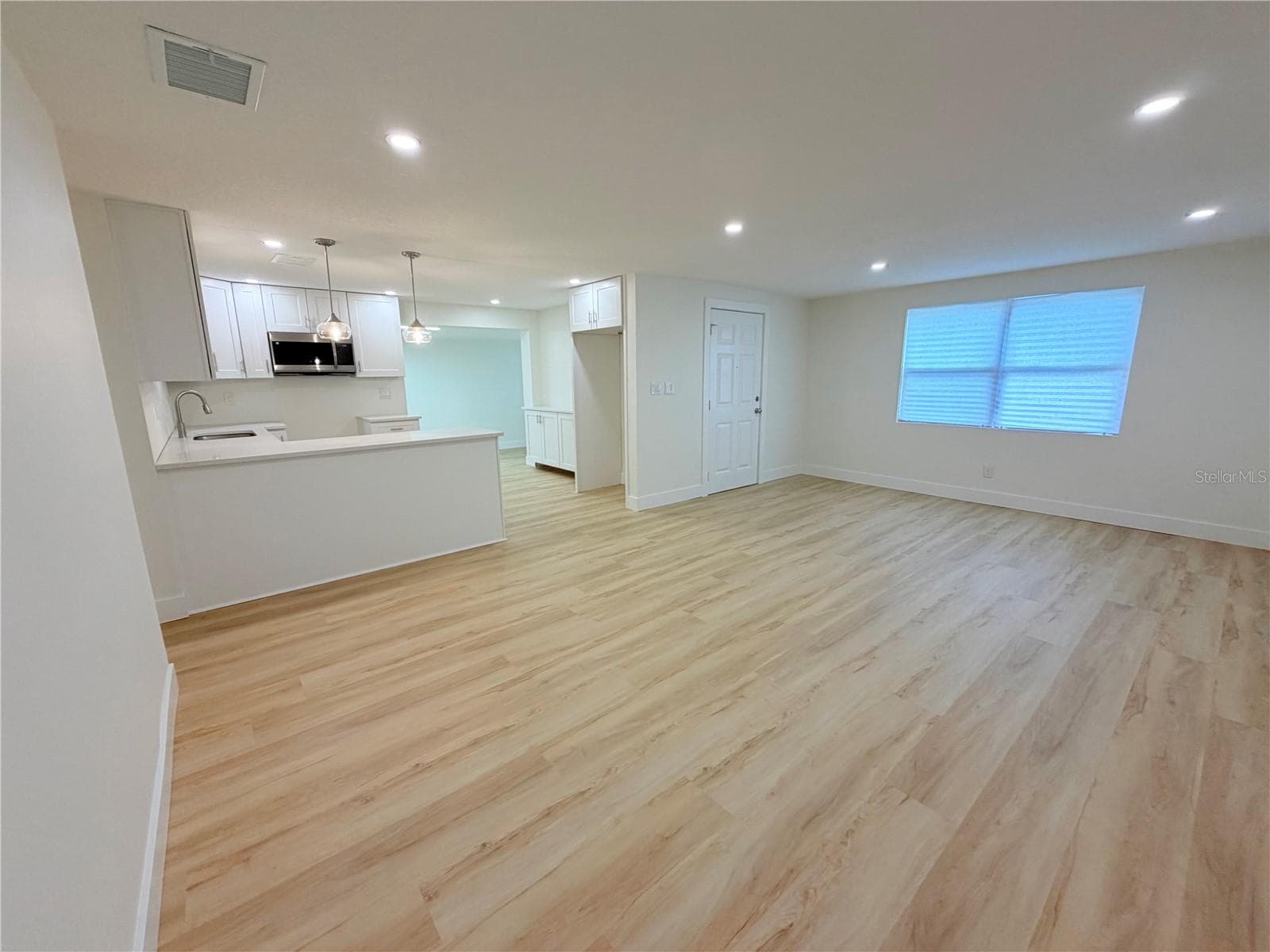 Duplex at 4533 W FERN ST, TAMPA, photo 6 of 40