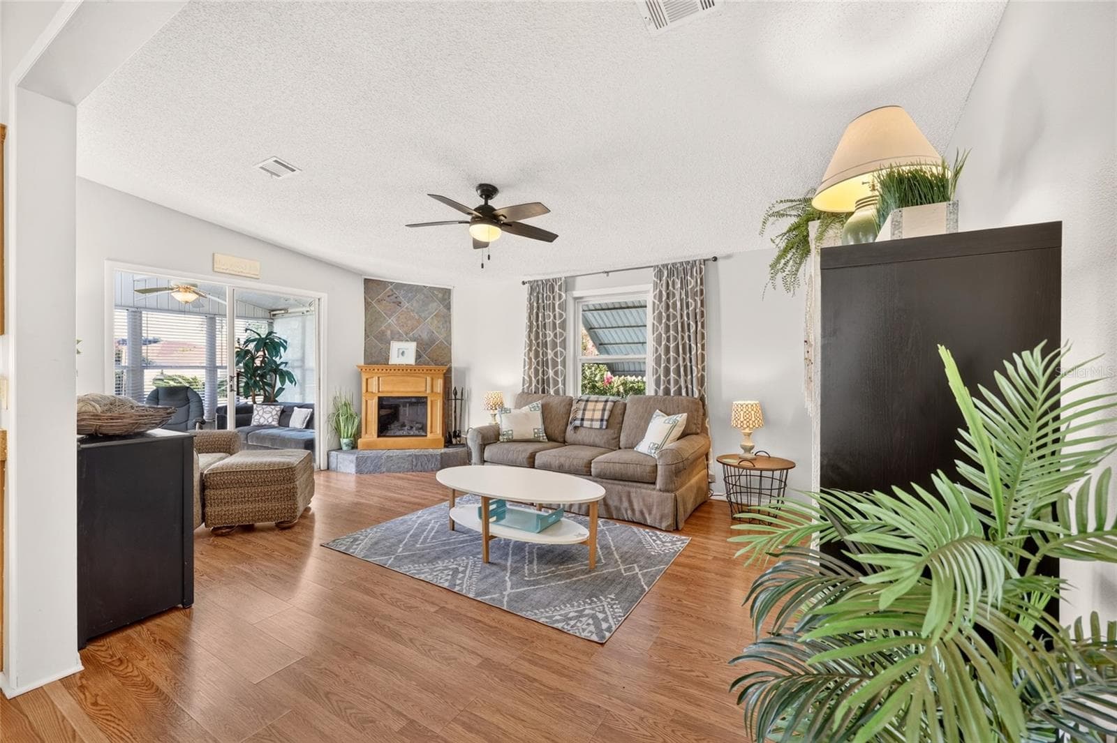 Living Room - 1215 PANAMA PL, THE VILLAGES