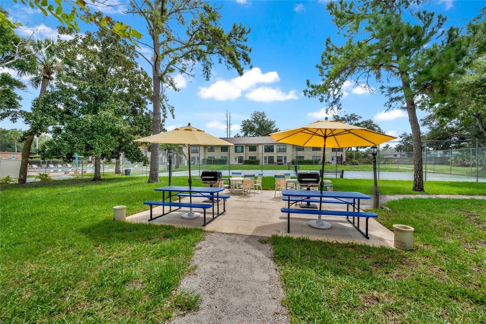 Have a picnic - 2400 WINDING CREEK BLVD #17-203, CLEARWATER