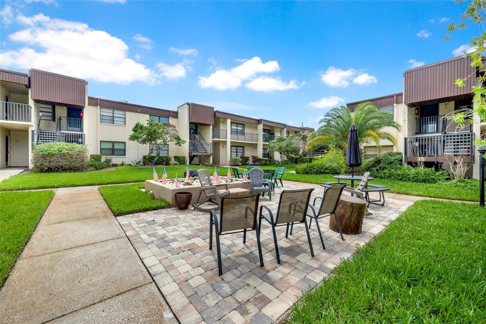 Hang out with your neighbors - 2400 WINDING CREEK BLVD #17-203, CLEARWATER