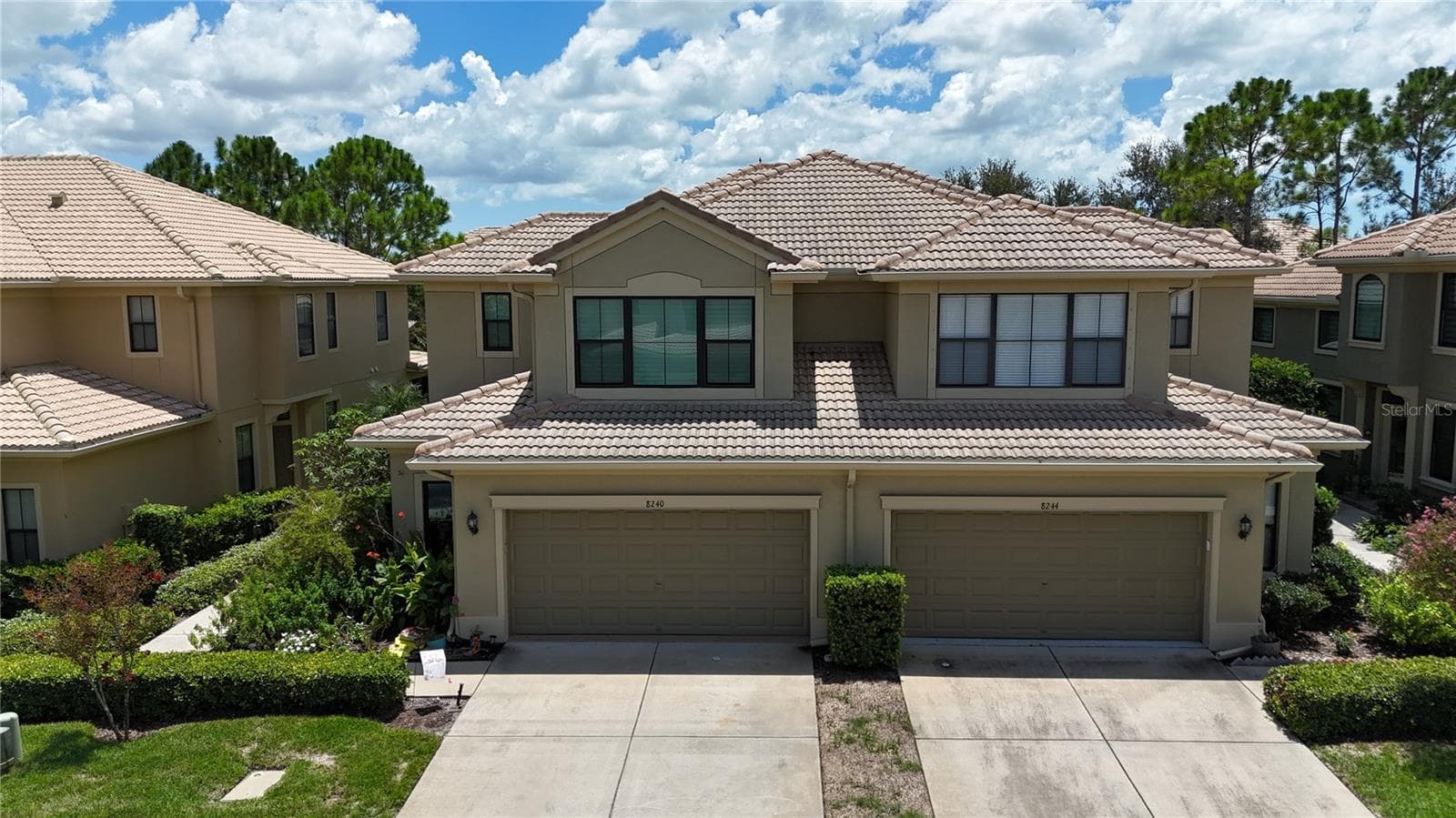 8240 ACADIAN LN