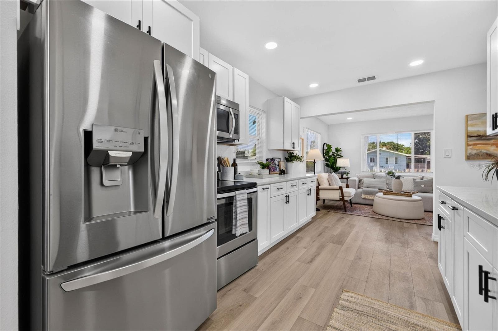Single Family Residence at 4110 3RD AVE S, ST PETERSBURG, photo 12 of 27