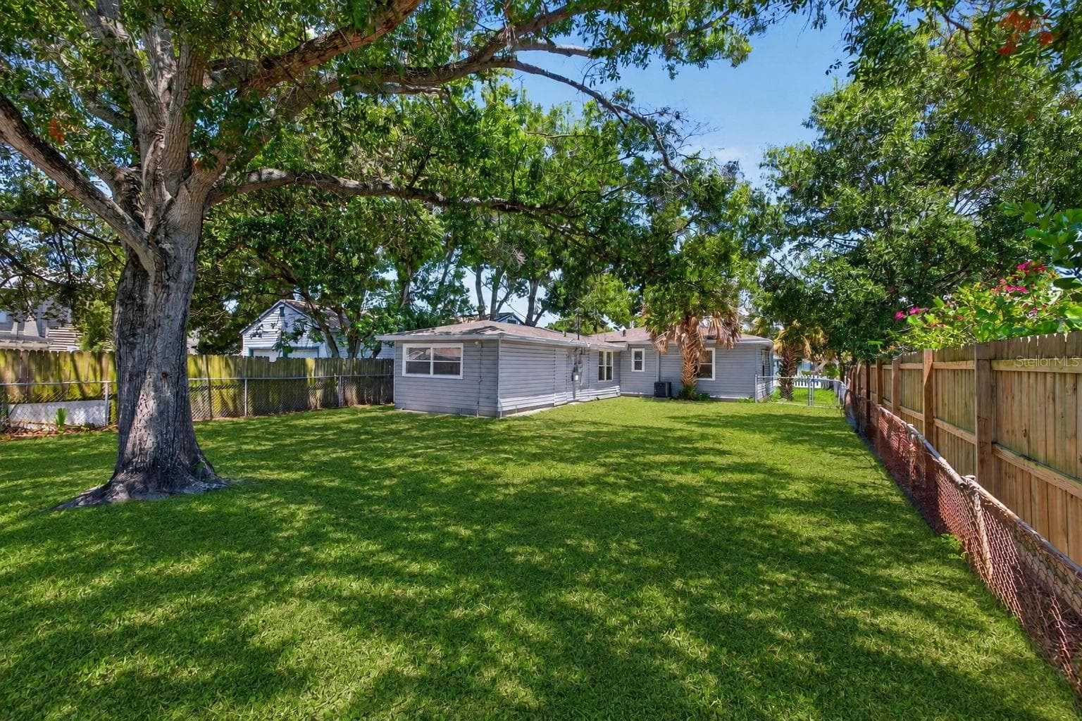 Single Family Residence at 4110 3RD AVE S, ST PETERSBURG, photo 26 of 27