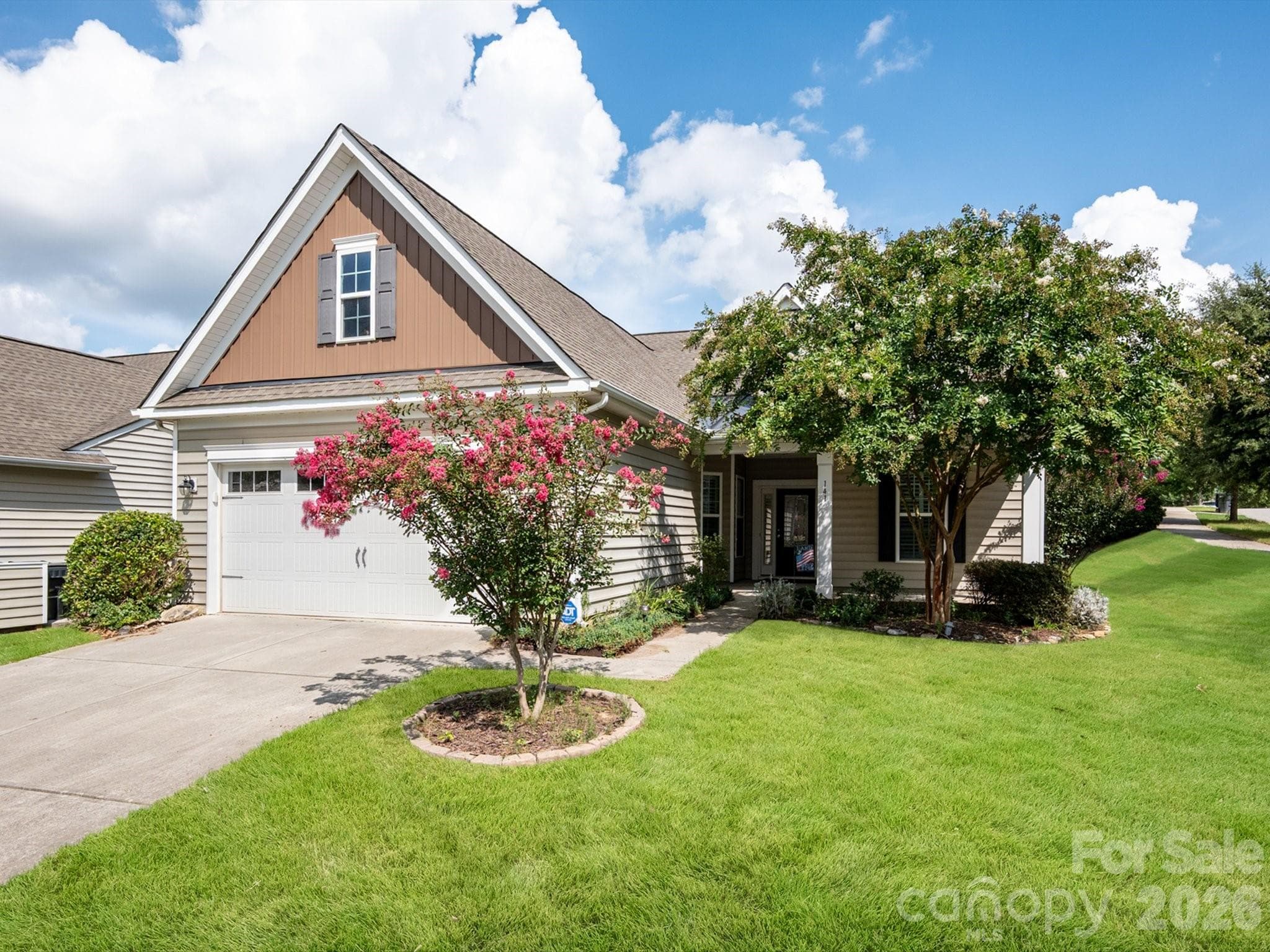 Single Family Residence at 141 Carmen Way, Lancaster, photo 35 of 43